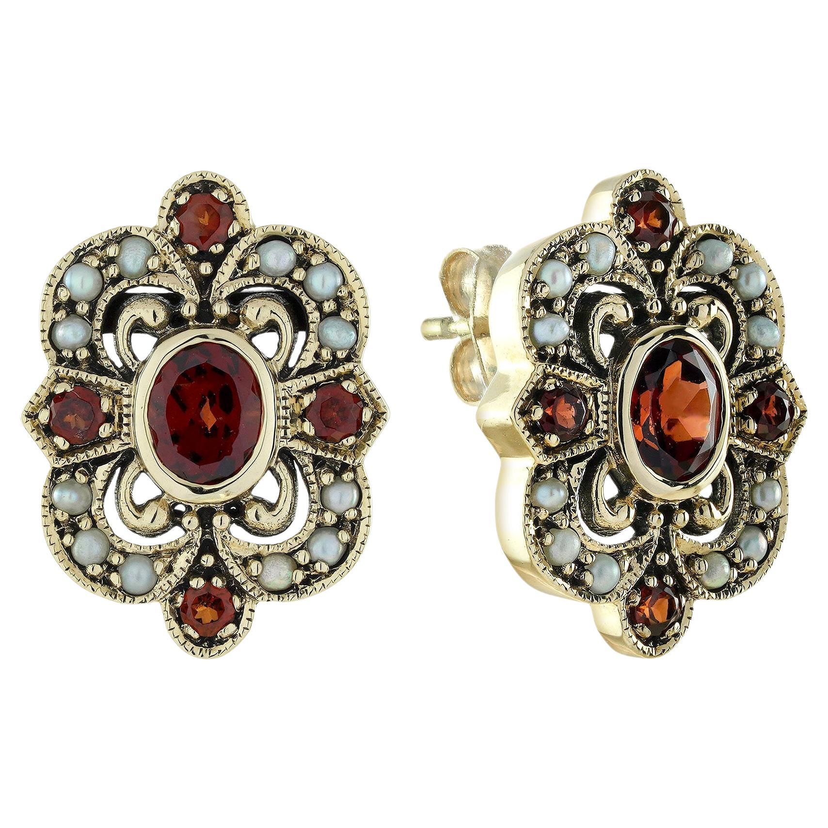 Orecchini con granato e perla in stile floreale vintage in oro giallo 9K