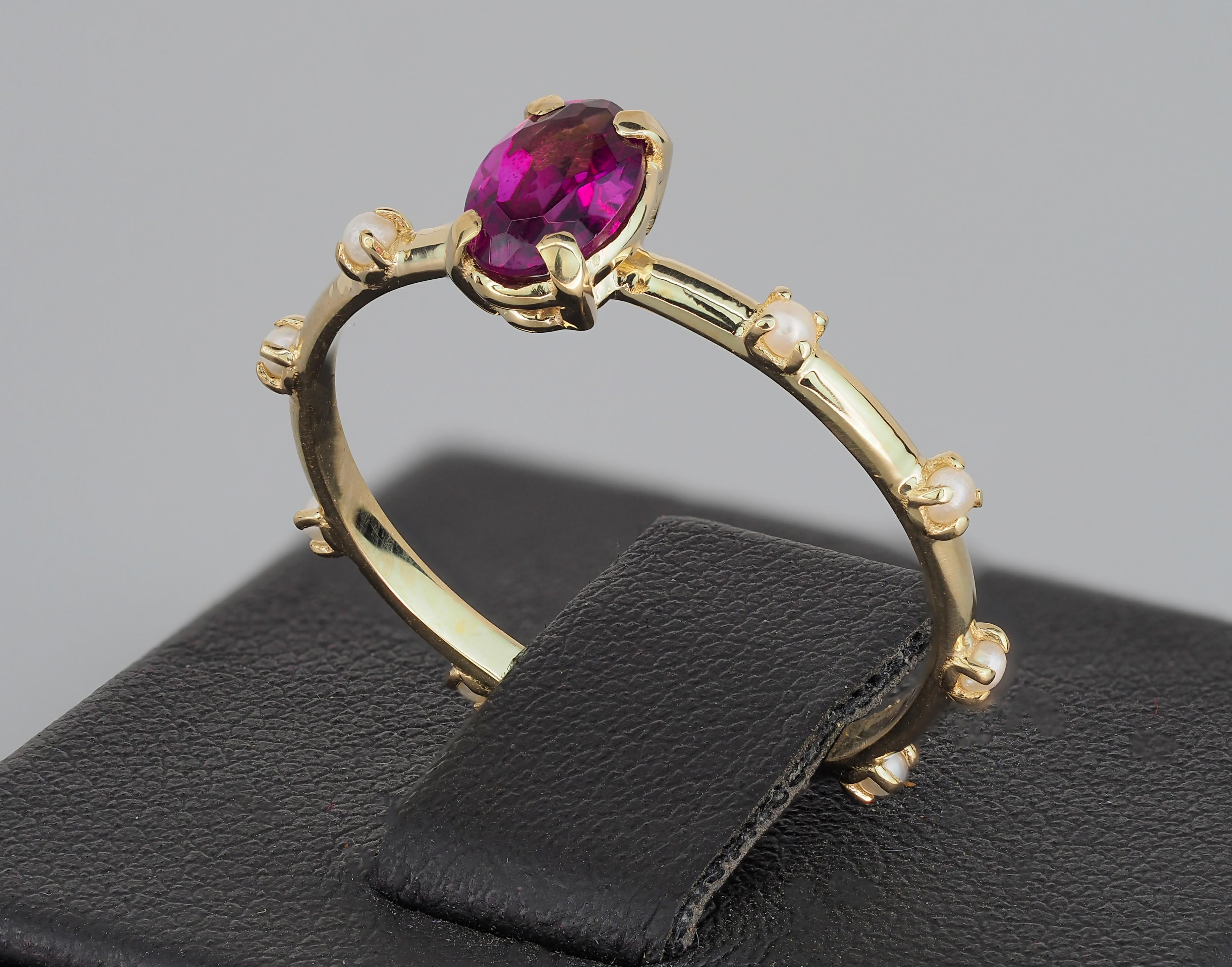 Modern Garnet and pearls 14k gold ring.  For Sale