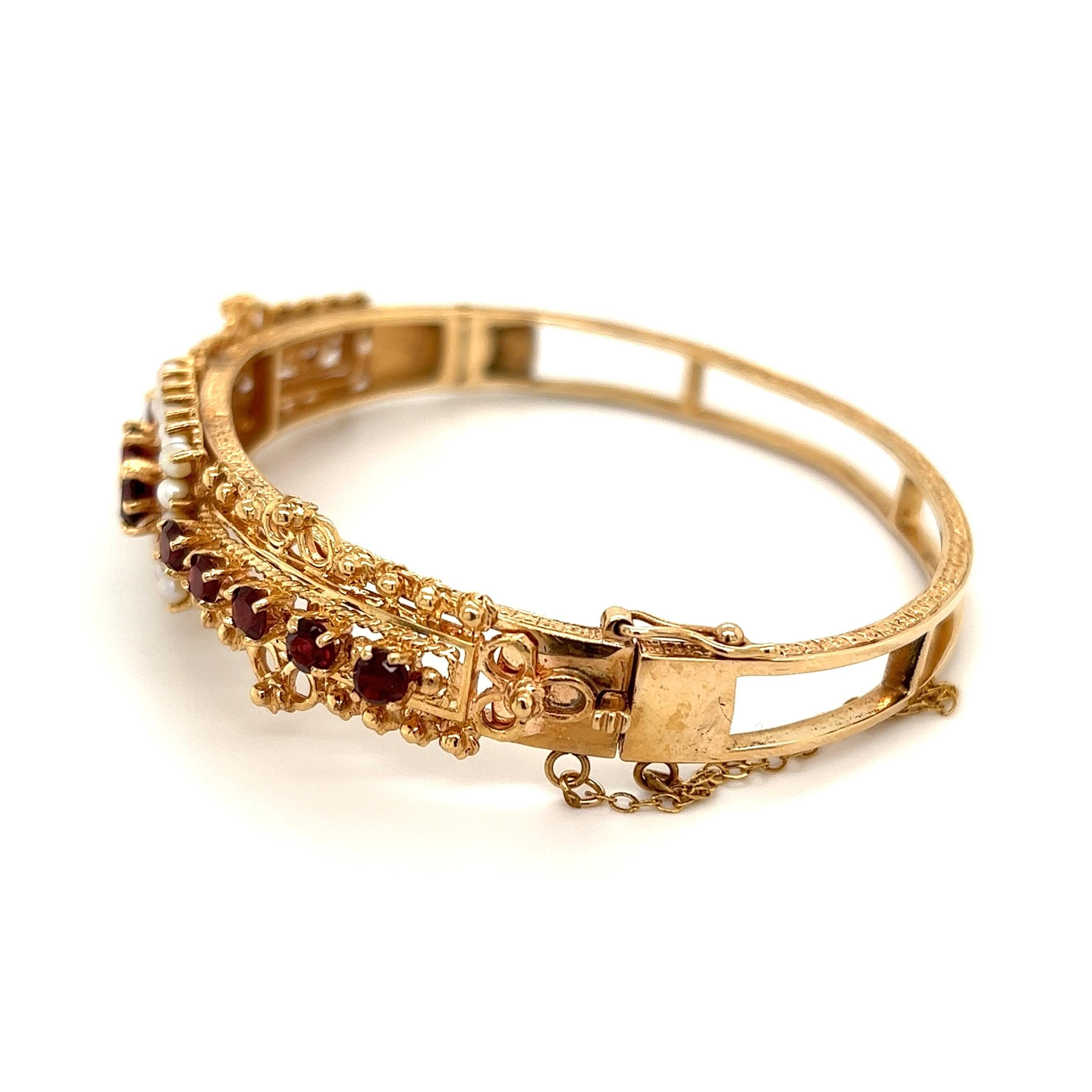 Taille mixte Bracelet manchette en or de style néo- victorien avec grenats et perles de rocaille en vente