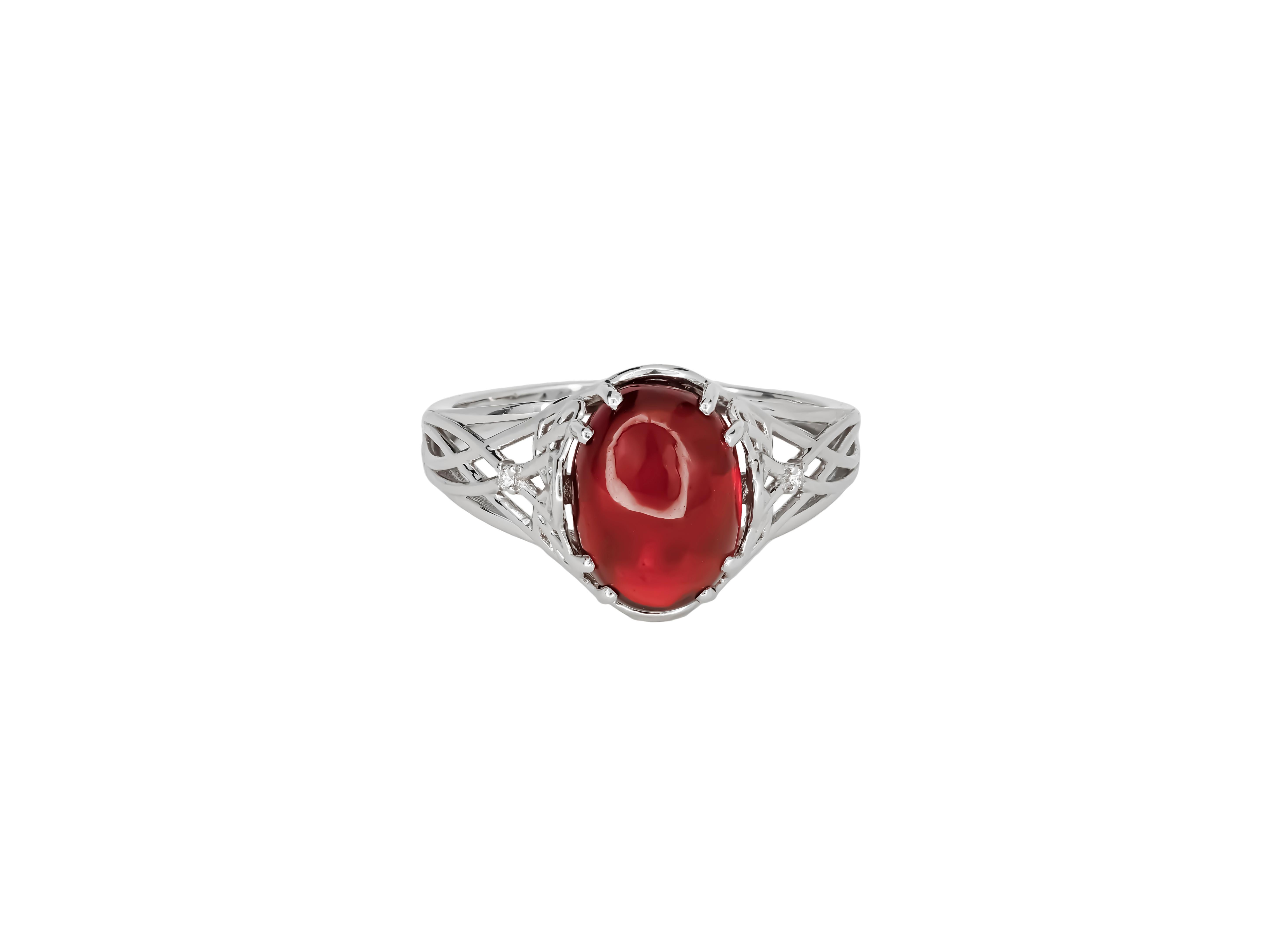 Garnet cabochon 14k gold ring.  In New Condition For Sale In Istanbul, TR