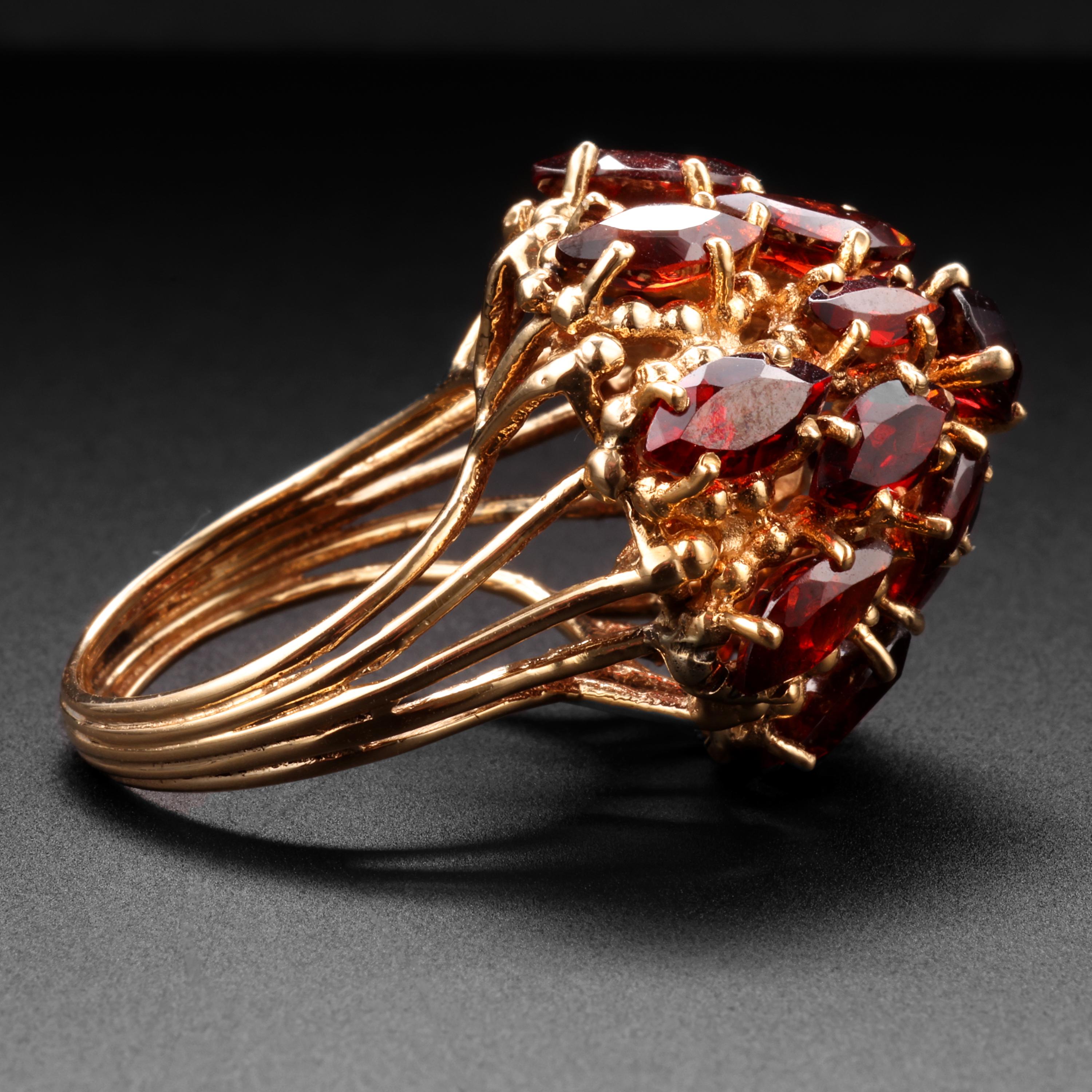 Garnet Cluster Cocktail Ring Midcentury In Excellent Condition For Sale In Southbury, CT