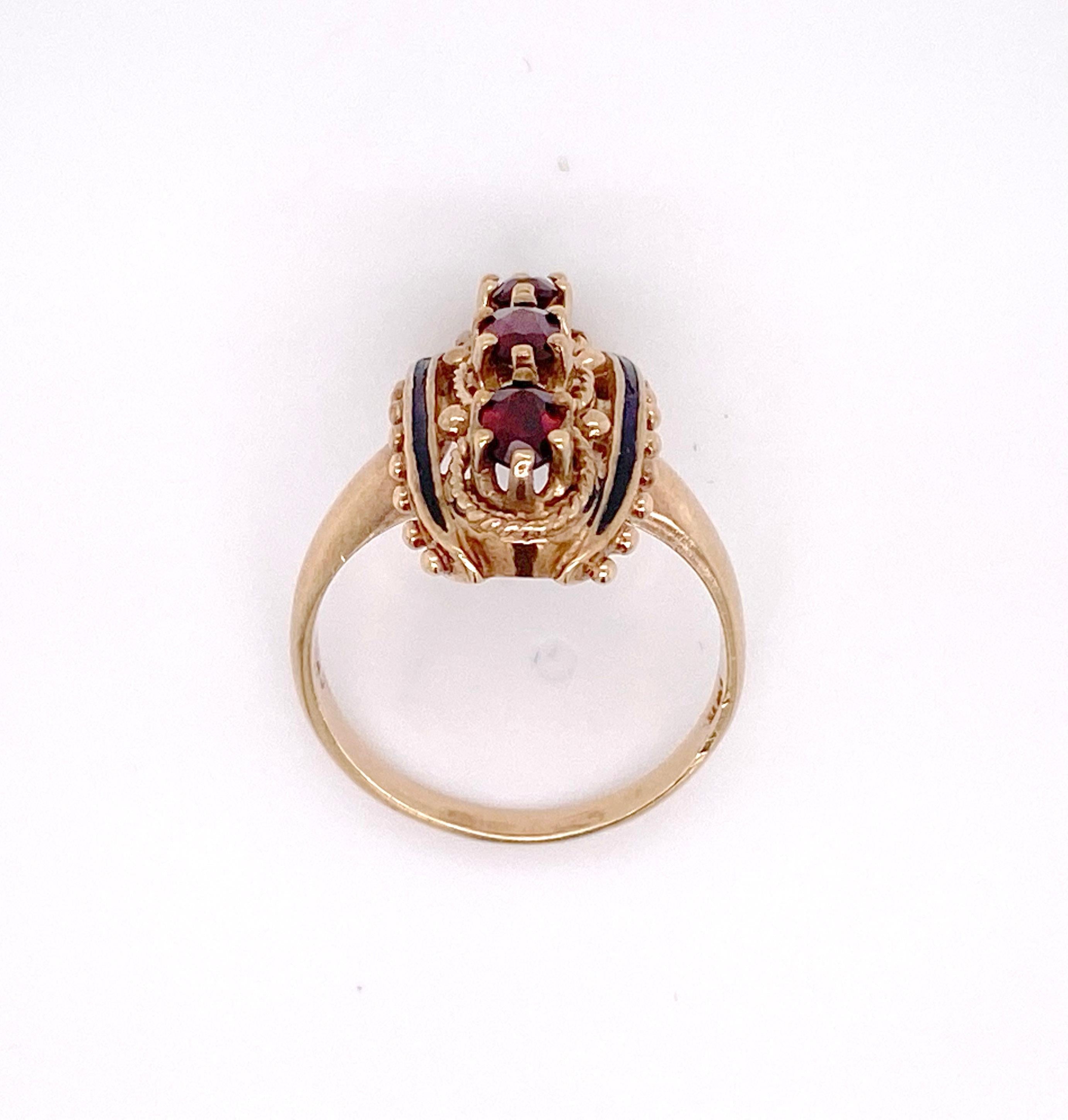 Garnet Cocktail Ring, Estate Cocktail, Yellow Gold, Three Stone Ring In Excellent Condition In Austin, TX