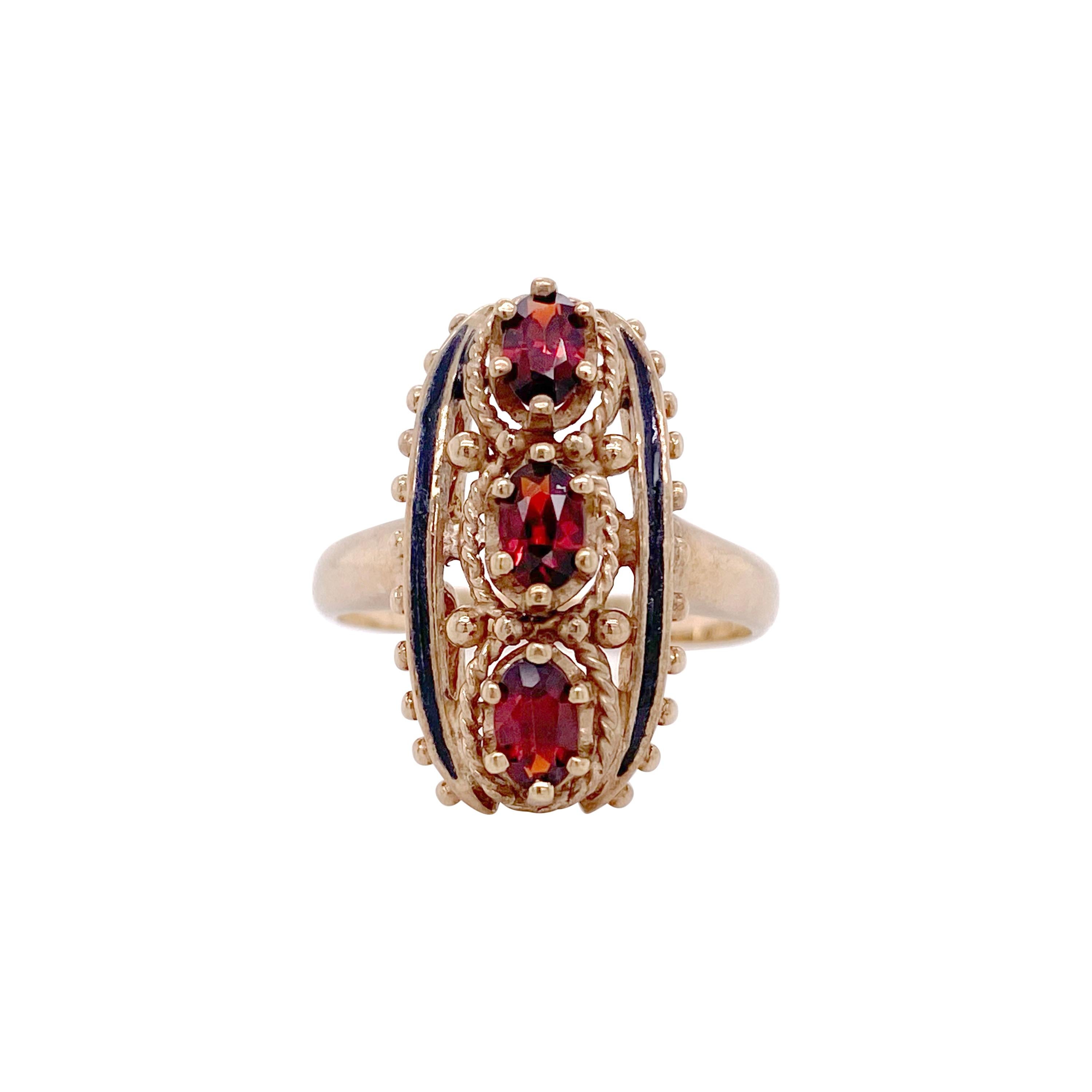 Garnet Cocktail Ring, Estate Cocktail, Yellow Gold, Three Stone Ring For Sale