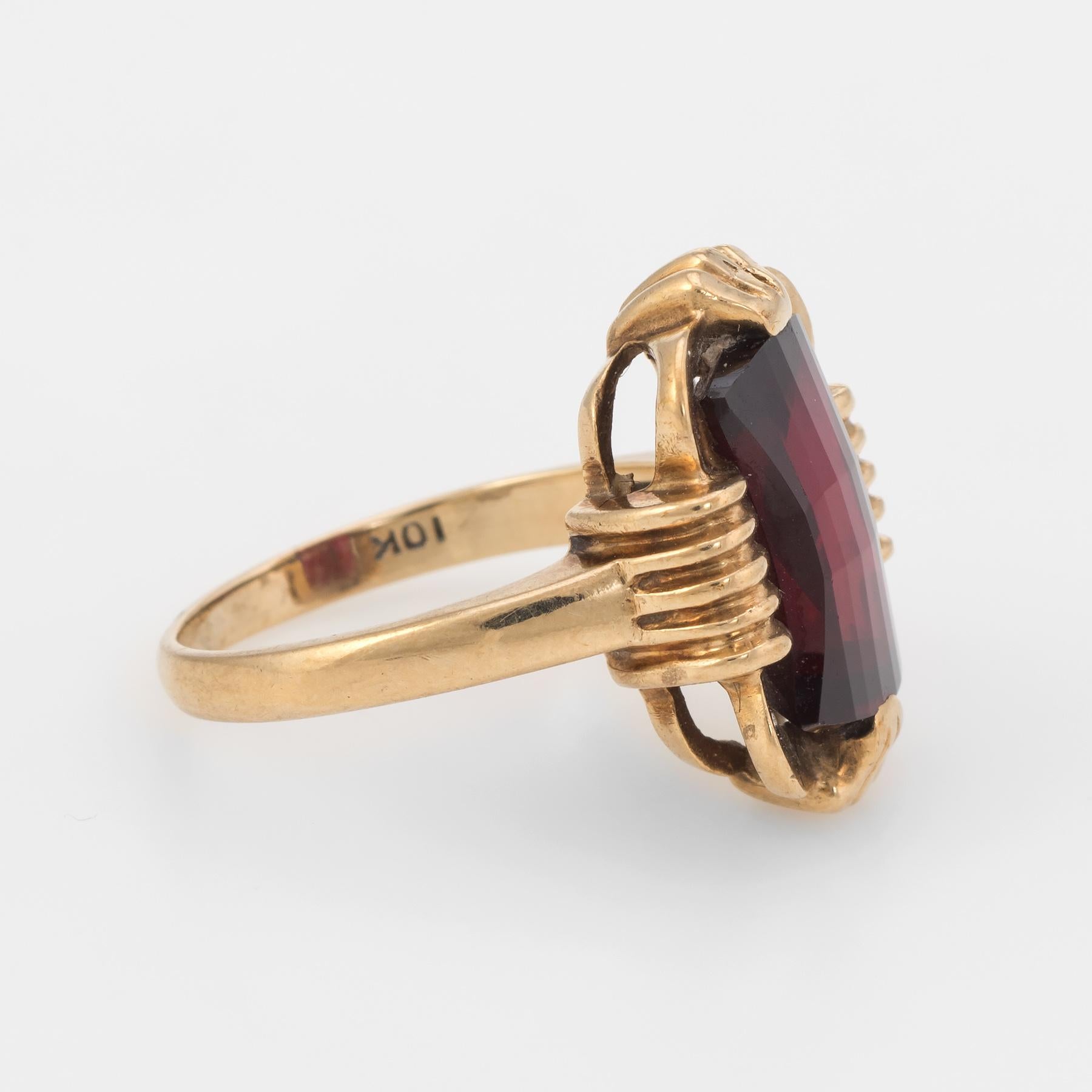 Garnet Cocktail Ring Vintage 10k Yellow Gold Estate Fine Jewelry In Excellent Condition In Torrance, CA