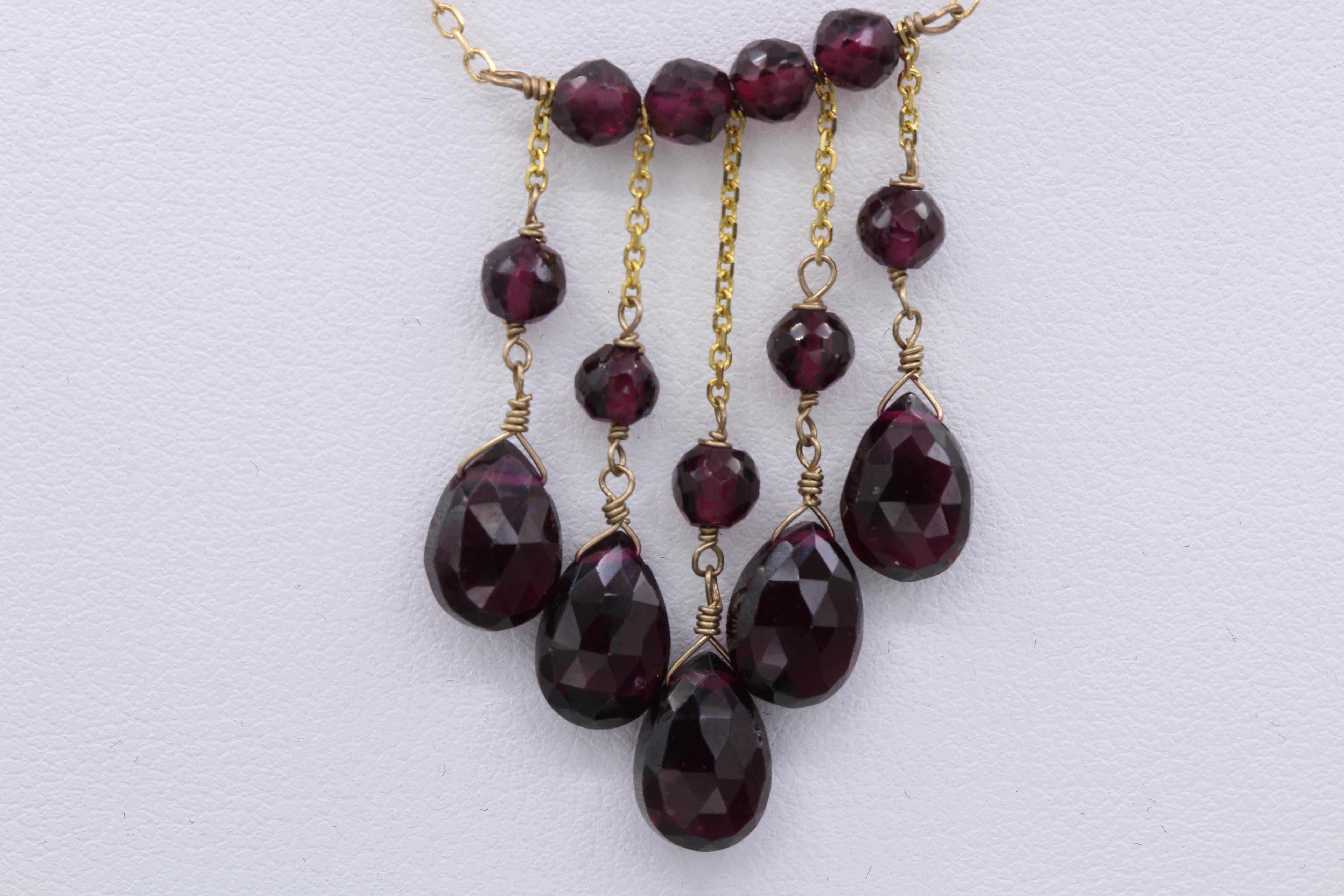 Garnet Dangle Bead Necklace 14 Karat Yellow Gold Dangling Garnet and Beads For Sale 2