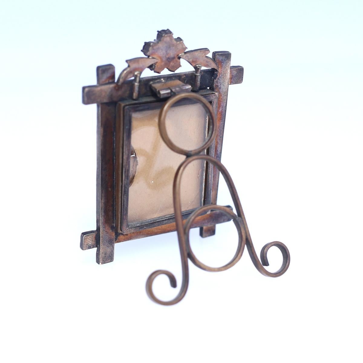 Art Deco Garnet Desk Mysterious Picture Frame Property Duchess Roxburghe, 1885