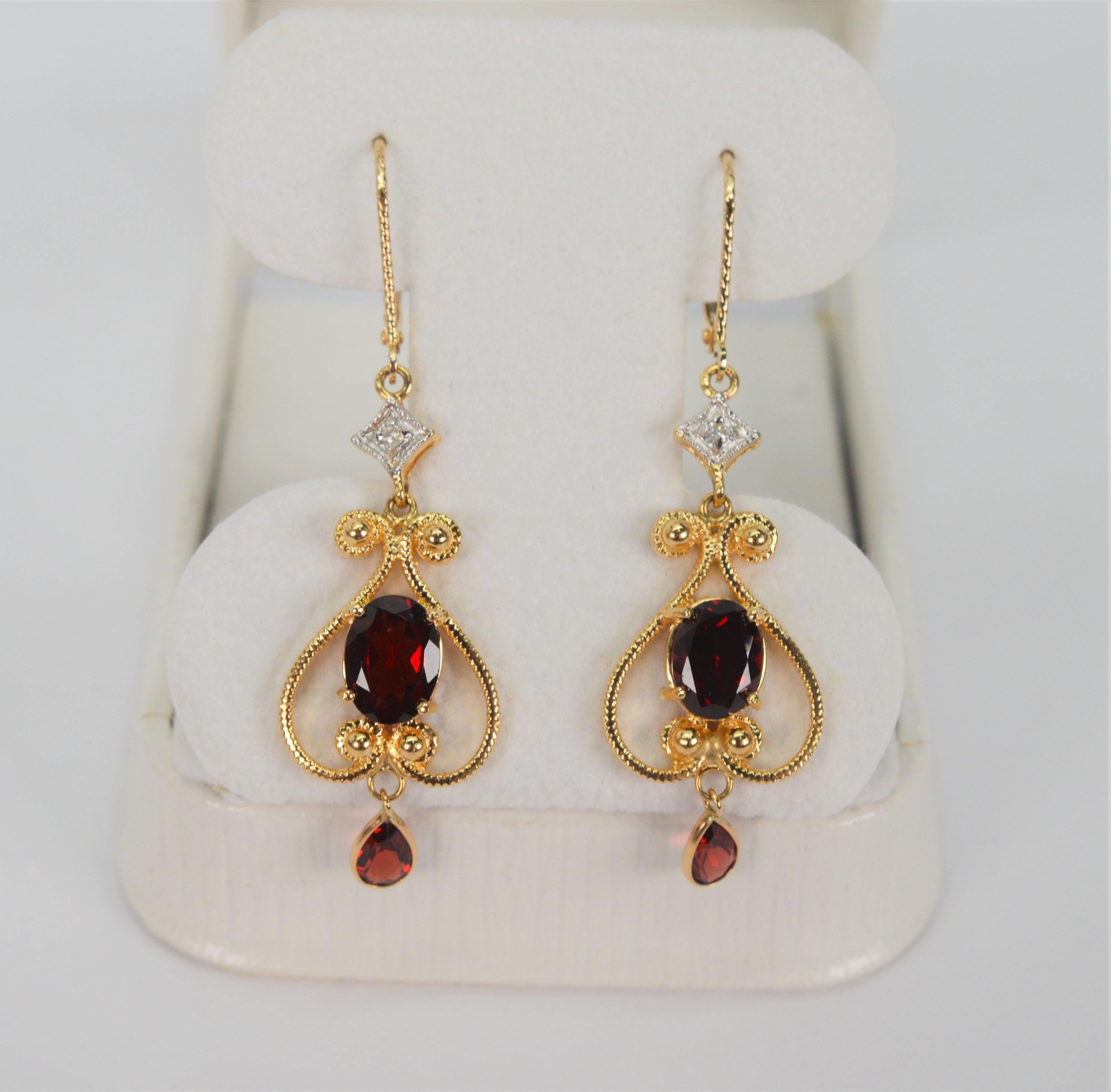 Women's Garnet Diamond Accented Victorian Style 14 Karat Yellow Gold Dangle Earring For Sale