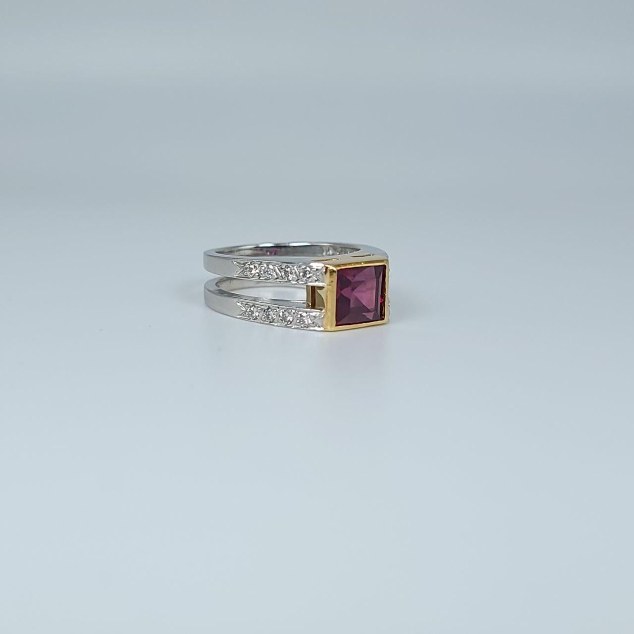 Garnet Diamond Ring Cocktail Modern Minimalist Ring Platinum and 18kt Gold For Sale 5