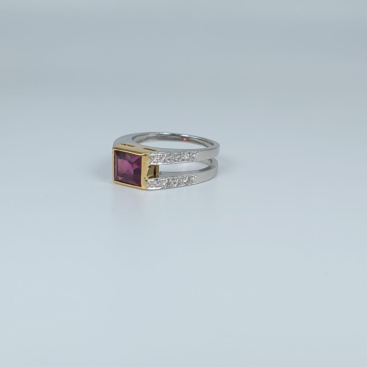 Garnet Diamond Ring Cocktail Modern Minimalist Ring Platinum and 18kt Gold For Sale 2