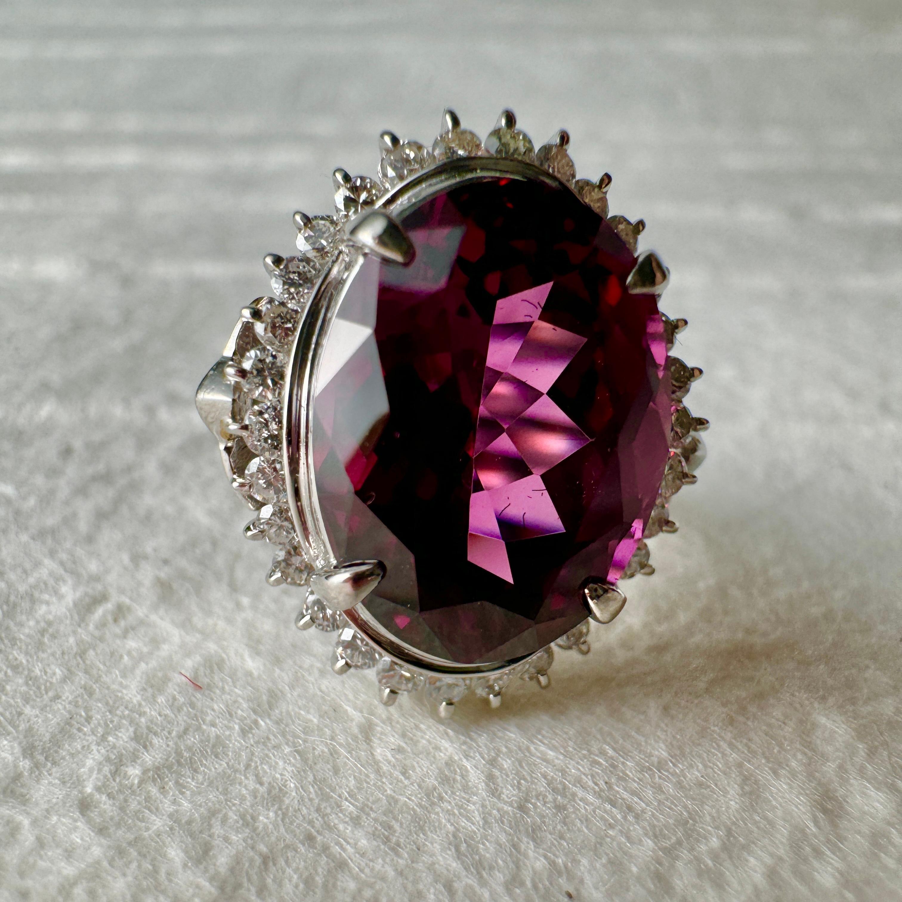 Garnet & Diamond Ring, Platinum 9.78 Carat Rhodolite, Gorgeous Cut, Fiery For Sale 5