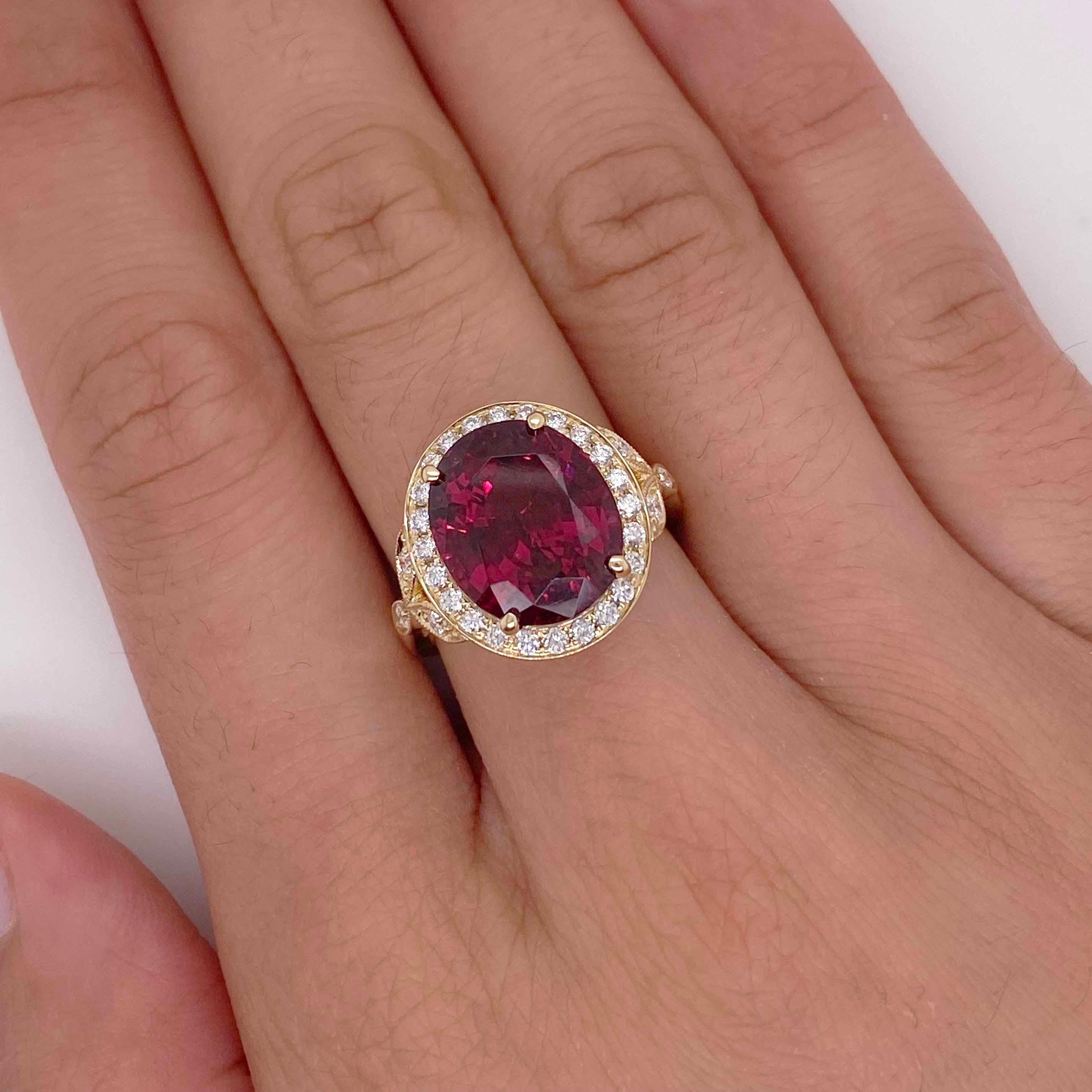 For Sale:  Garnet Diamond Ring, Yellow Gold, One-of-a-Kind 9.37Ct Garnet and Diamond Halo 4
