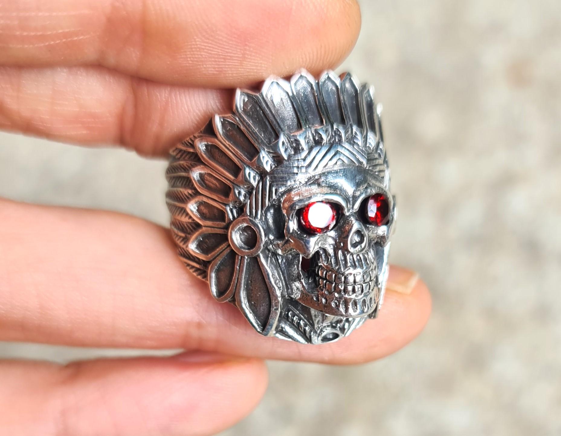 Garnet Eyes American Indian Skull Tribal Chief Warrior Ring Sterling Silver 925 For Sale 5