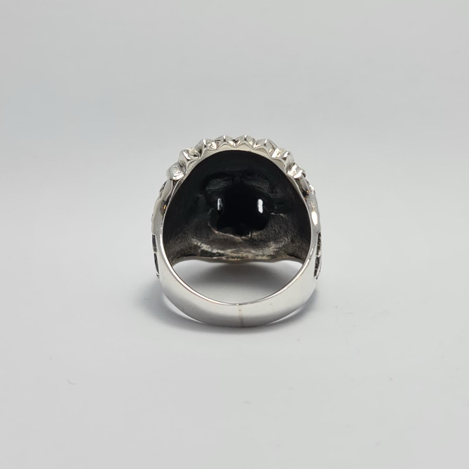 Round Cut Garnet Eyes American Indian Skull Tribal Chief Warrior Ring Sterling Silver 925 For Sale
