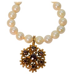 Garnet Floral Burst Pendant Pearl Necklace