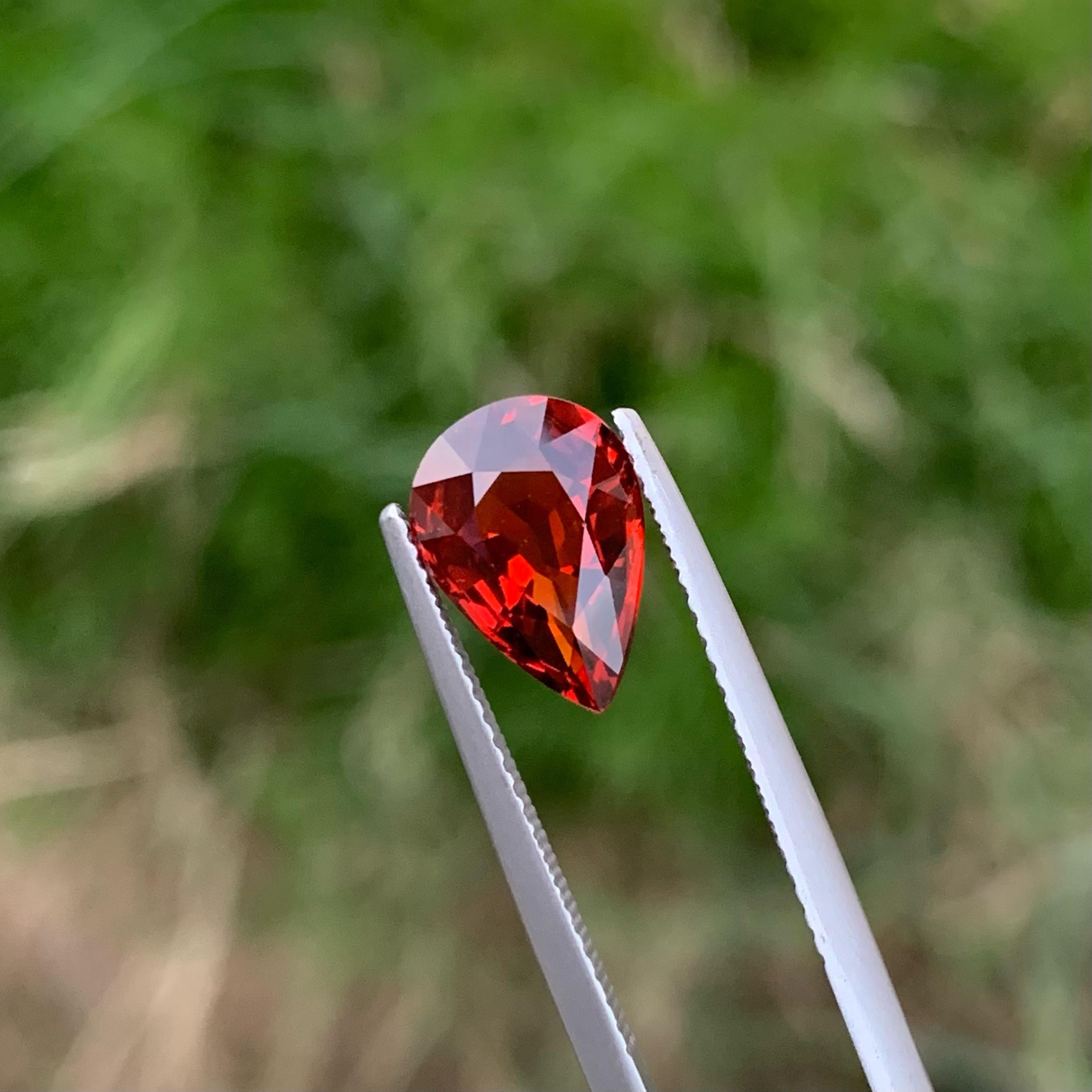 Weight 3.10 carats 
Dimensions 10.9 x 7.6 x 4.5 mm
Treatment None 
Clarity VVS (Very, Very Slightly Included)
Origin Tanzania 
Shape Pear 
Cut Pear Faceted


The Garnet gemstone is a stunning and unique natural stone that exhibits a mesmerizing