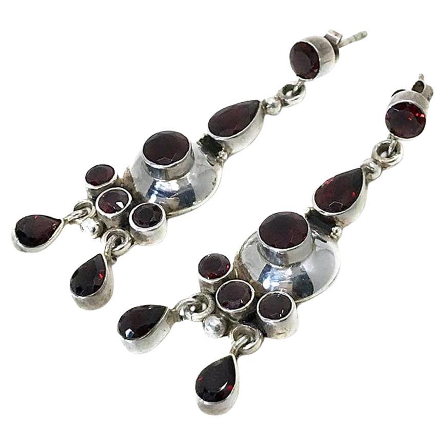 Donna Orecchini a pendente in granato e argento sterling in vendita