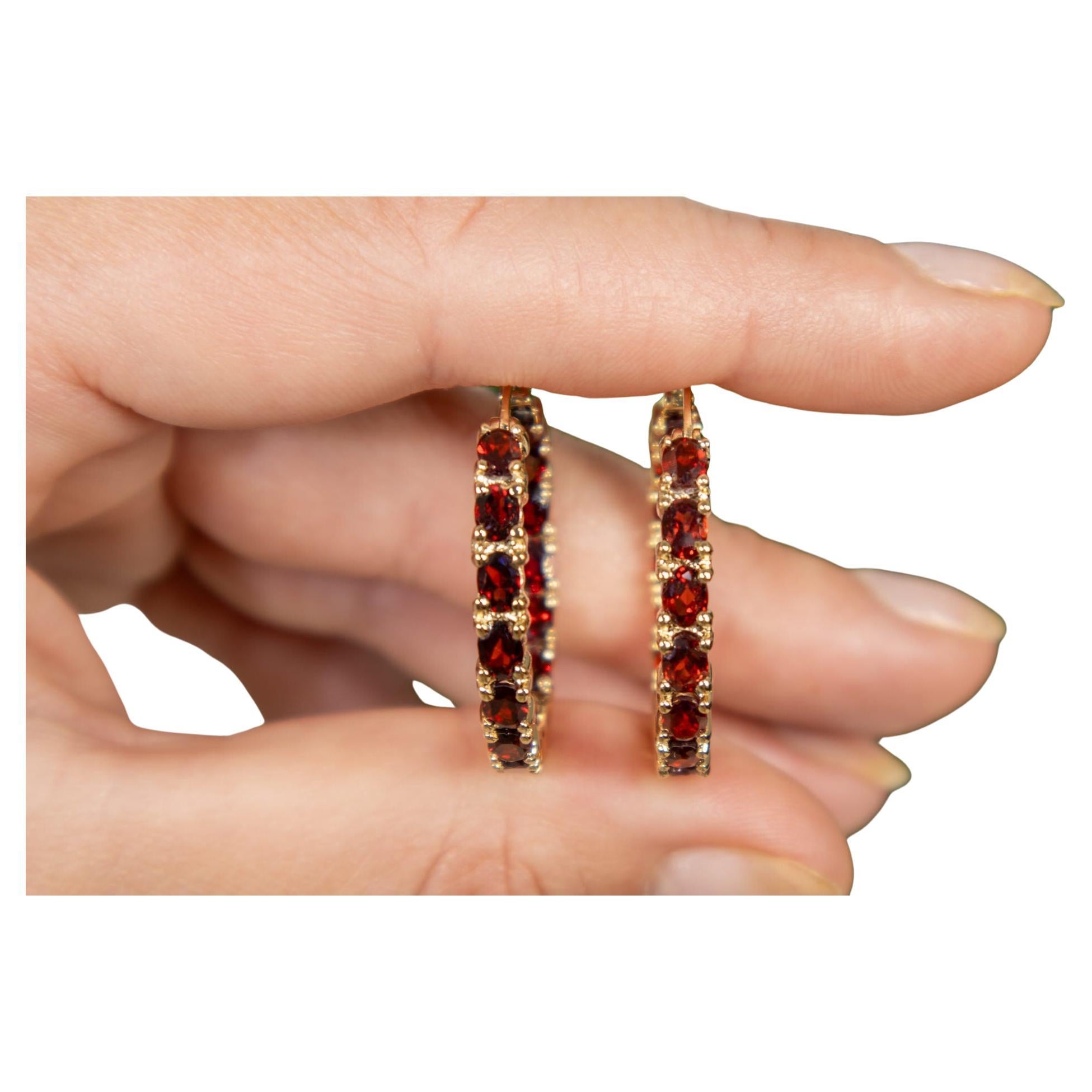 Orecchini a cerchio con granato 6 carati in argento placcato oro giallo 14 carati