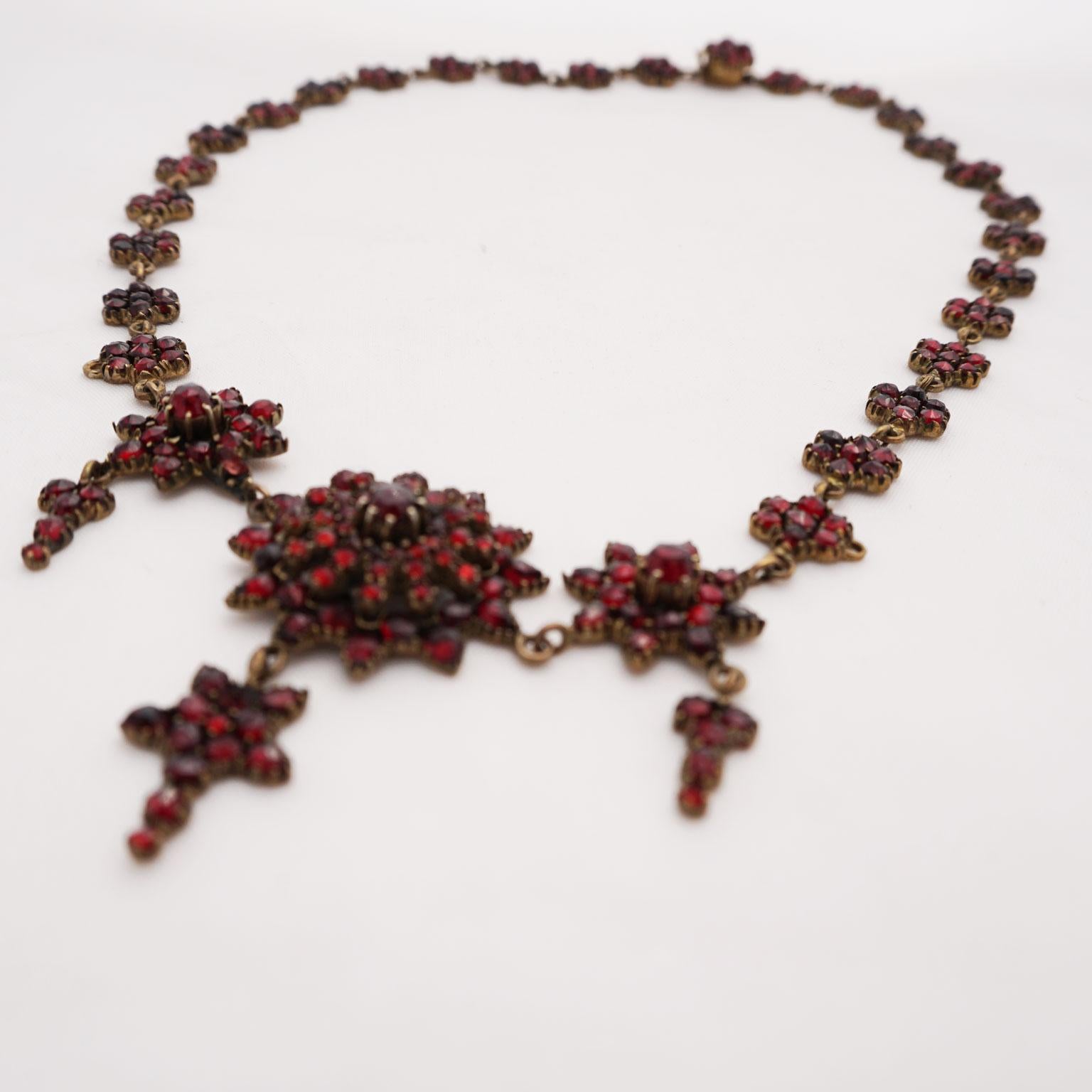 Victorian Garnet Necklace, circa 1800