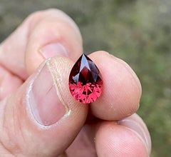 Garnet New Tanzanian mine Tanga 4.5 Ct., natural gemstone, Pear cut.