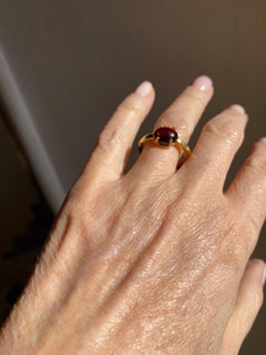 Garnet Oval Cut Unisex 18K Yellow Gold Organic Shank Shape Ring
