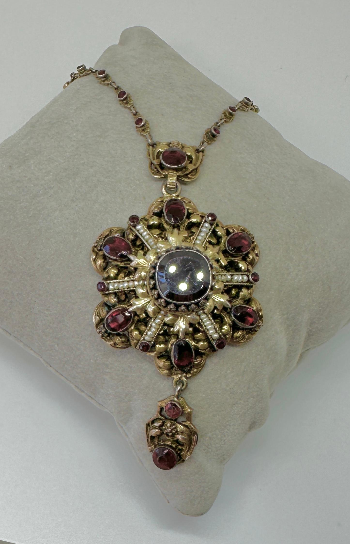 Garnet Pearl Necklace Austro-Hungarian Renaissance Revival Antique Flower Motif For Sale 2