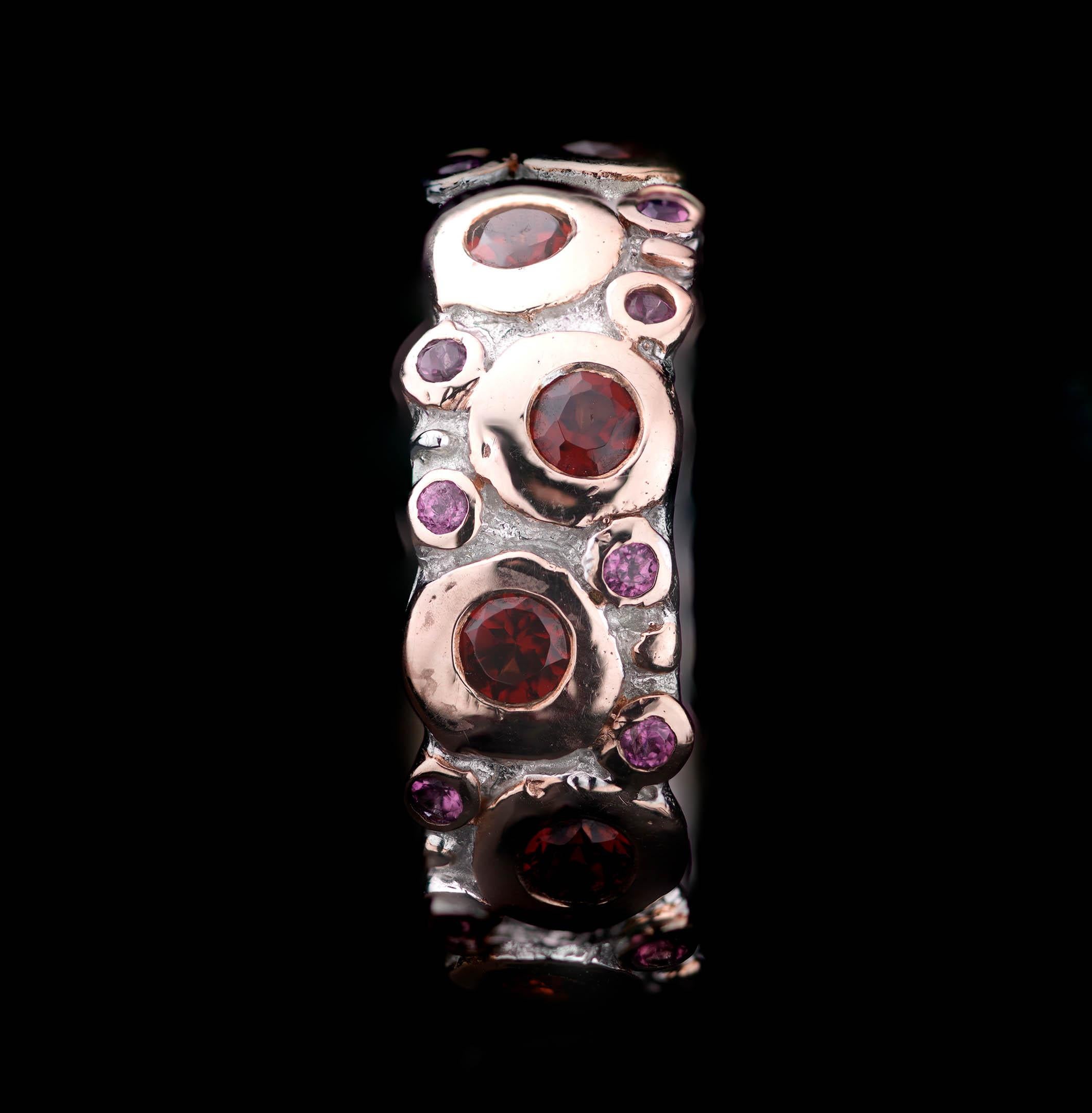 Taille brillant Bracelet en grenat, rhodolite et saphir rouge // Taille 9 en vente