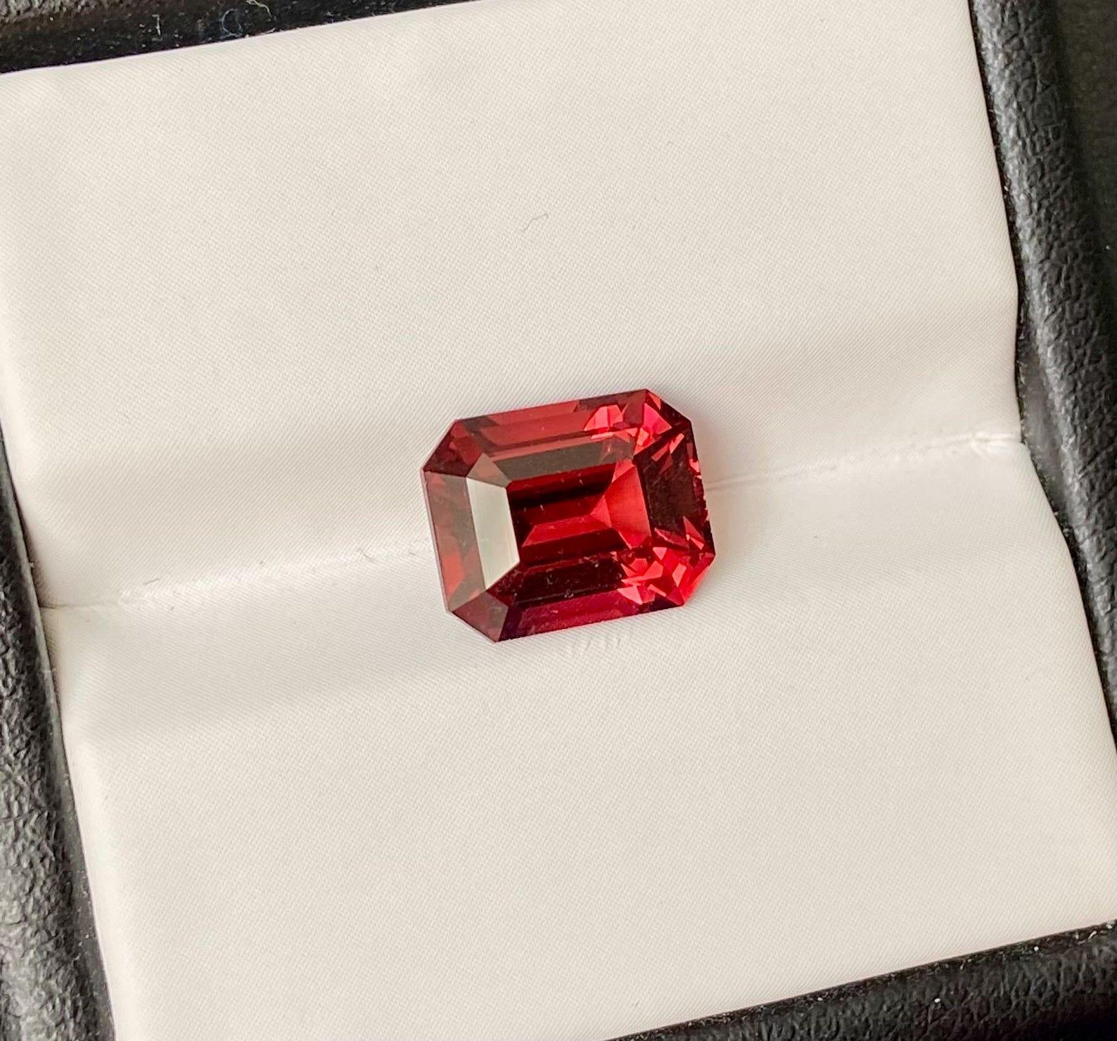 Garnet rhodolite, pierre précieuse naturelle non sertie de 3,79 carats, octogonale, Tanzanie, certificat en vente 2