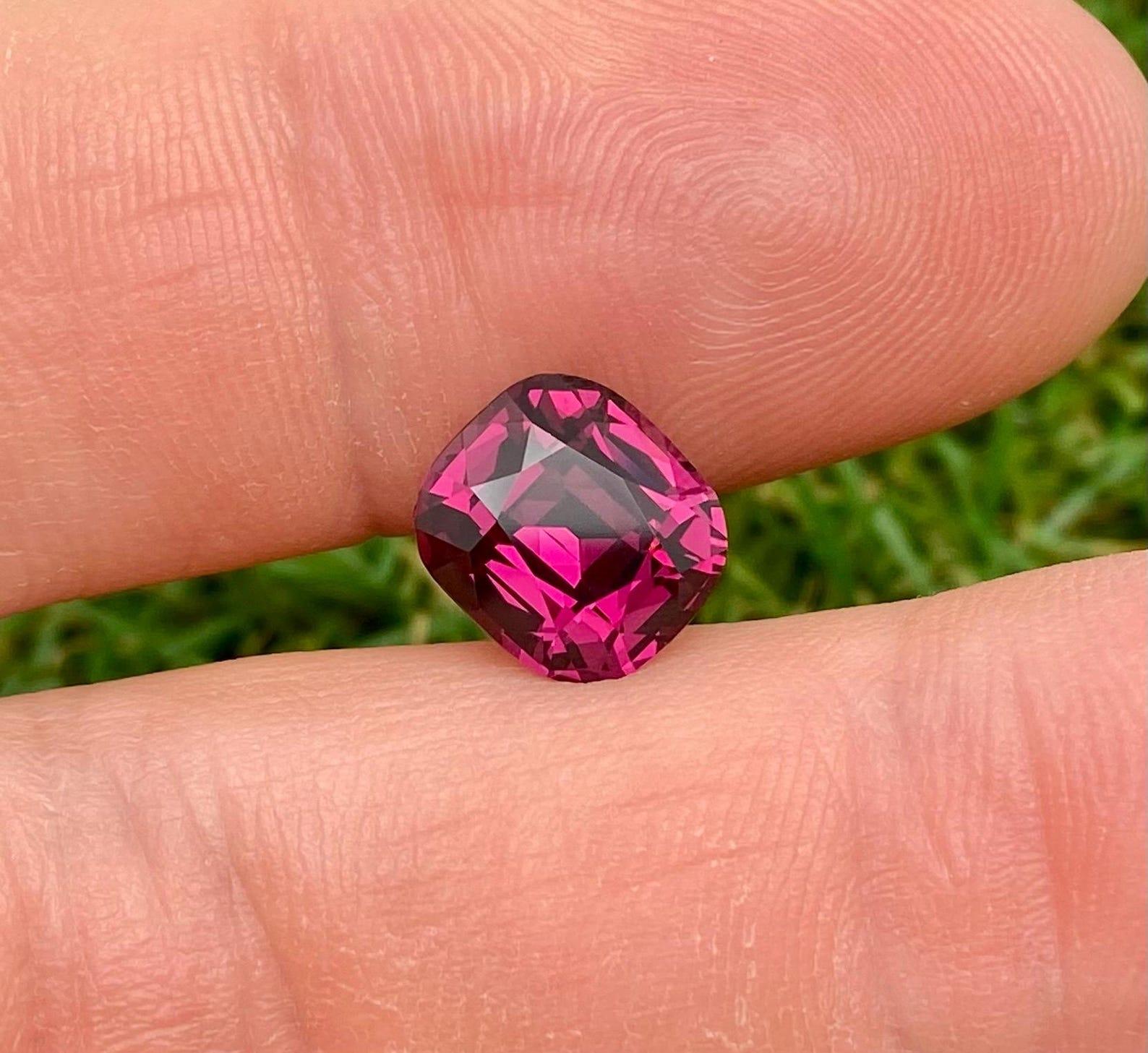 da uomo o donna Granato Rodolite sciolto 4,40 Ct. gemma naturale, Cuscino, Tanzania, certificato in vendita