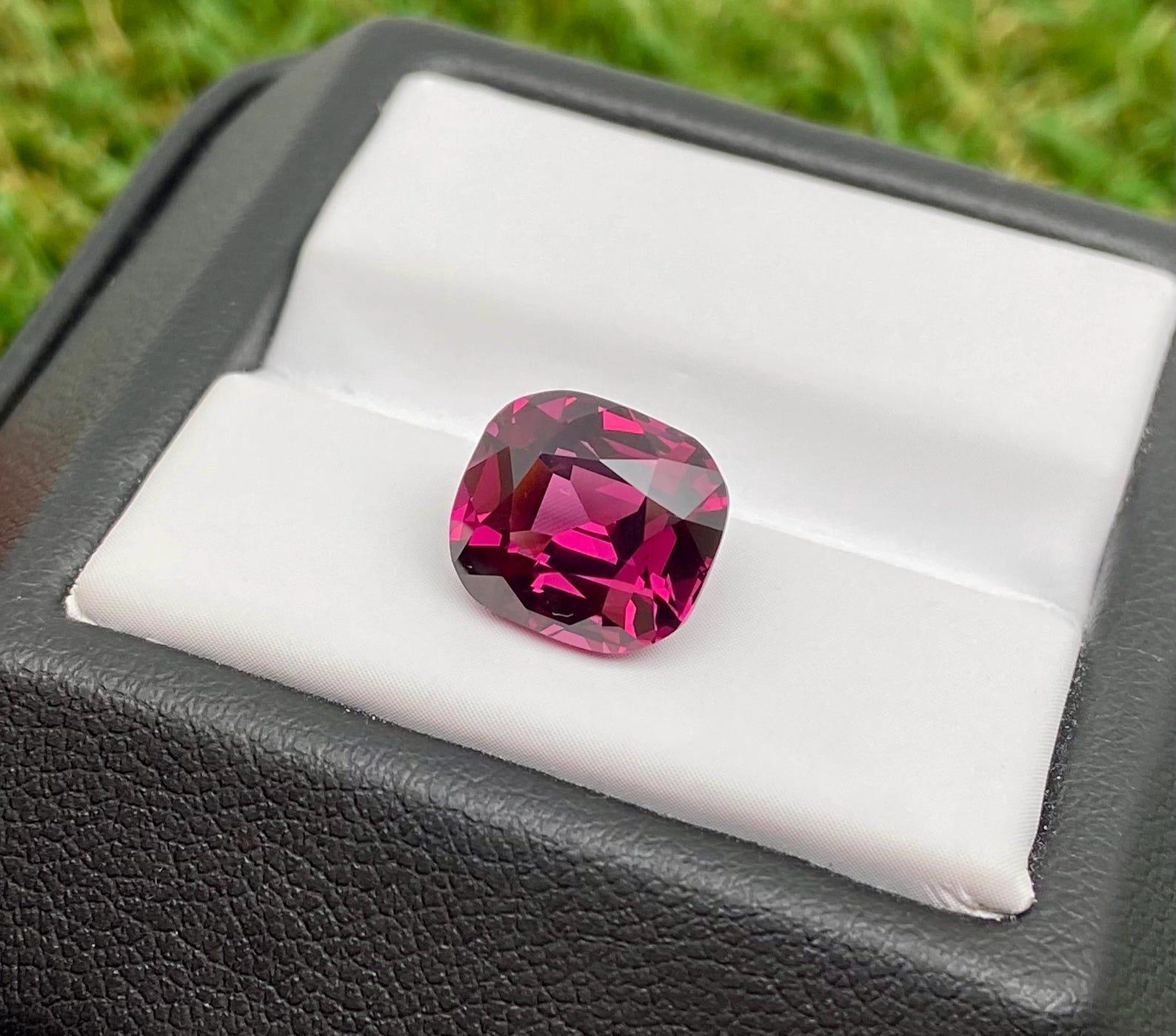 Granato Rodolite sciolto 4,40 Ct. gemma naturale, Cuscino, Tanzania, certificato in vendita 2