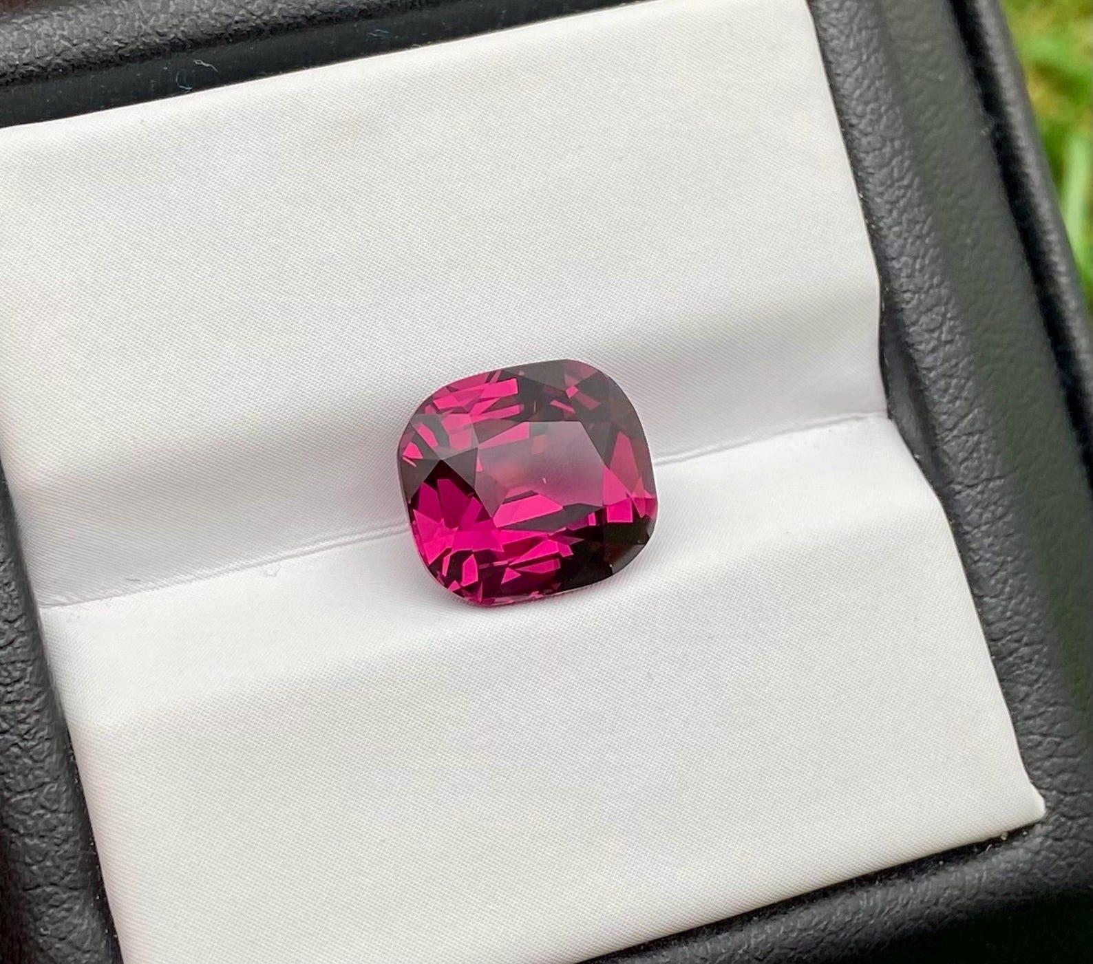 Granato Rodolite sciolto 4,40 Ct. gemma naturale, Cuscino, Tanzania, certificato in vendita 3