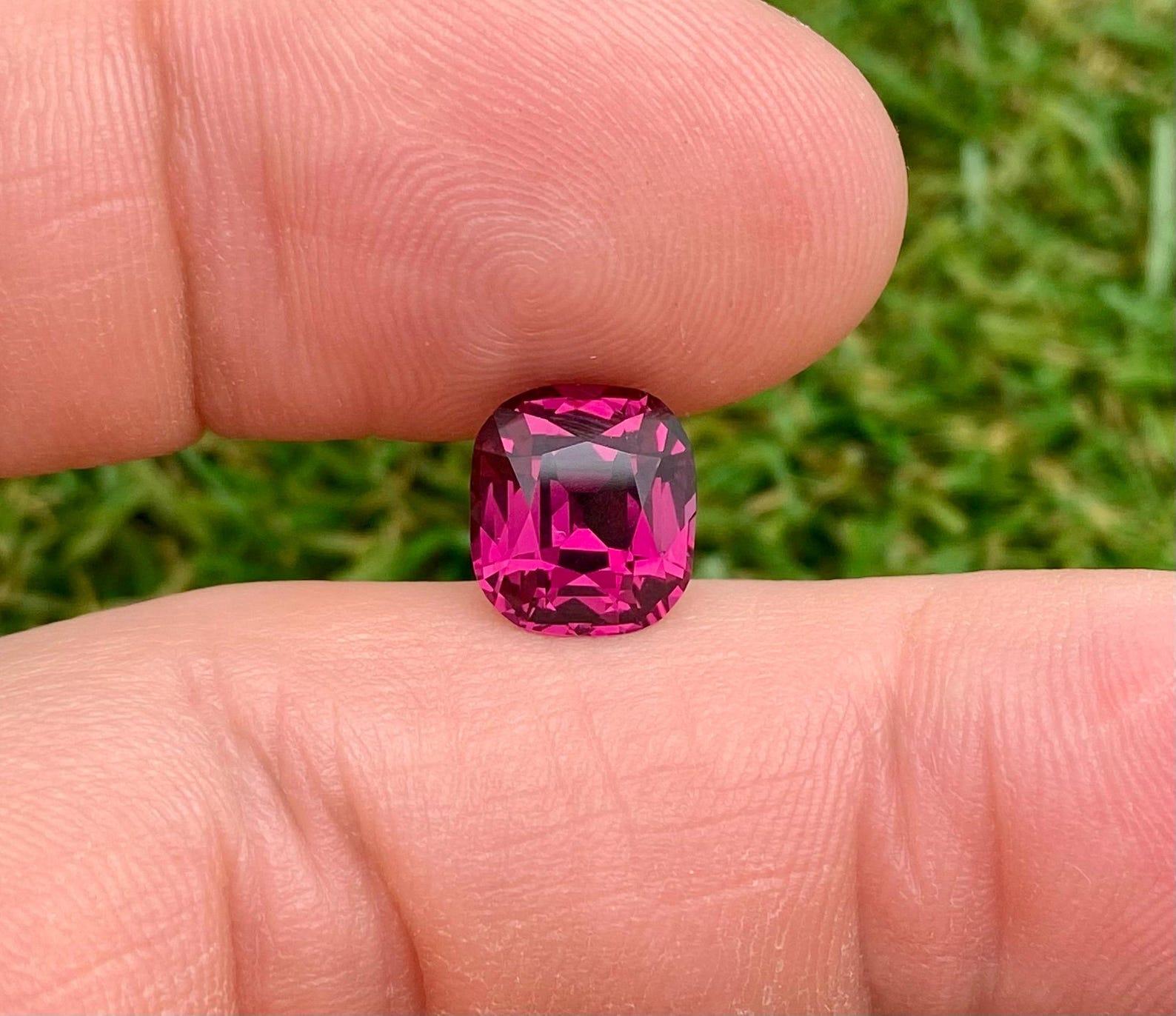 Granato Rodolite sciolto 4,40 Ct. gemma naturale, Cuscino, Tanzania, certificato in vendita 4