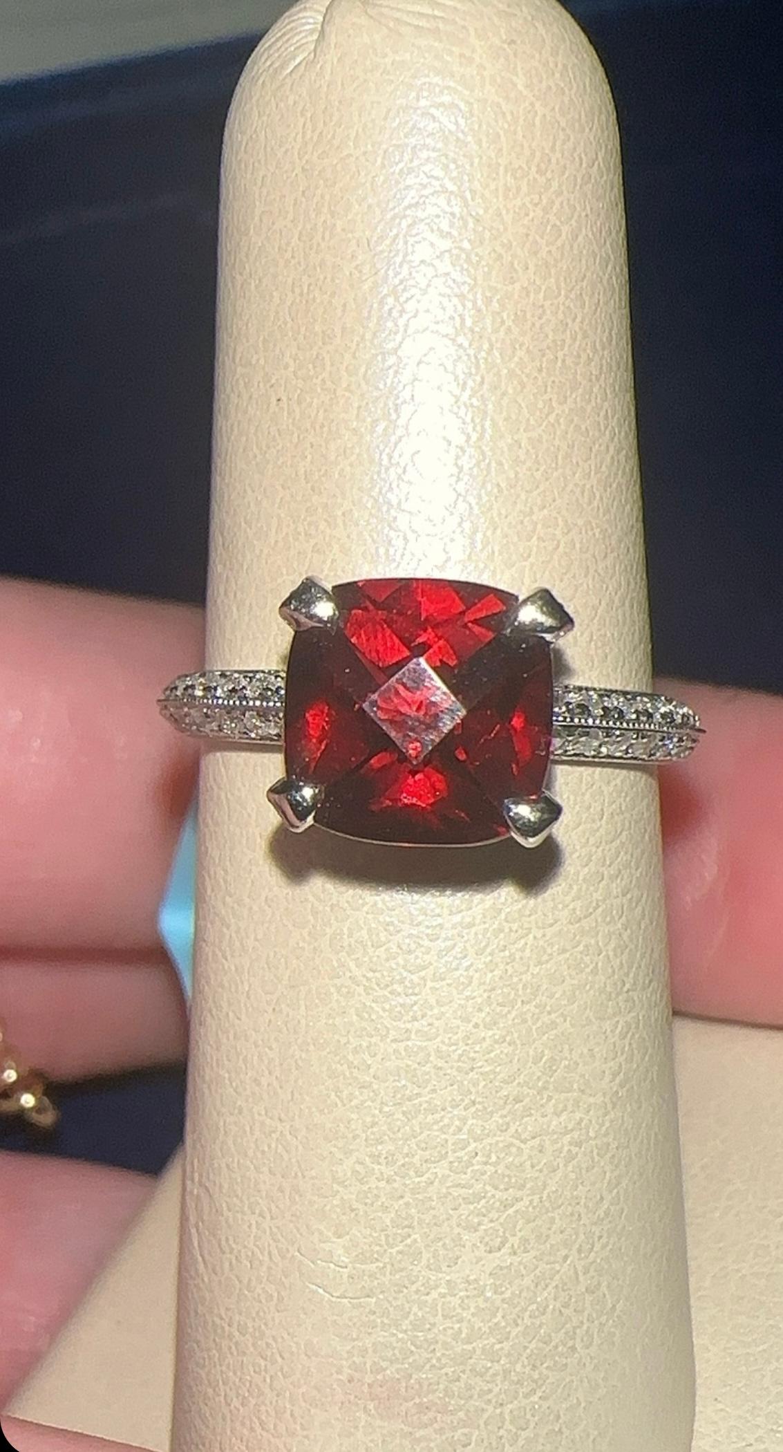 Contemporaneo Anello di granato in vendita