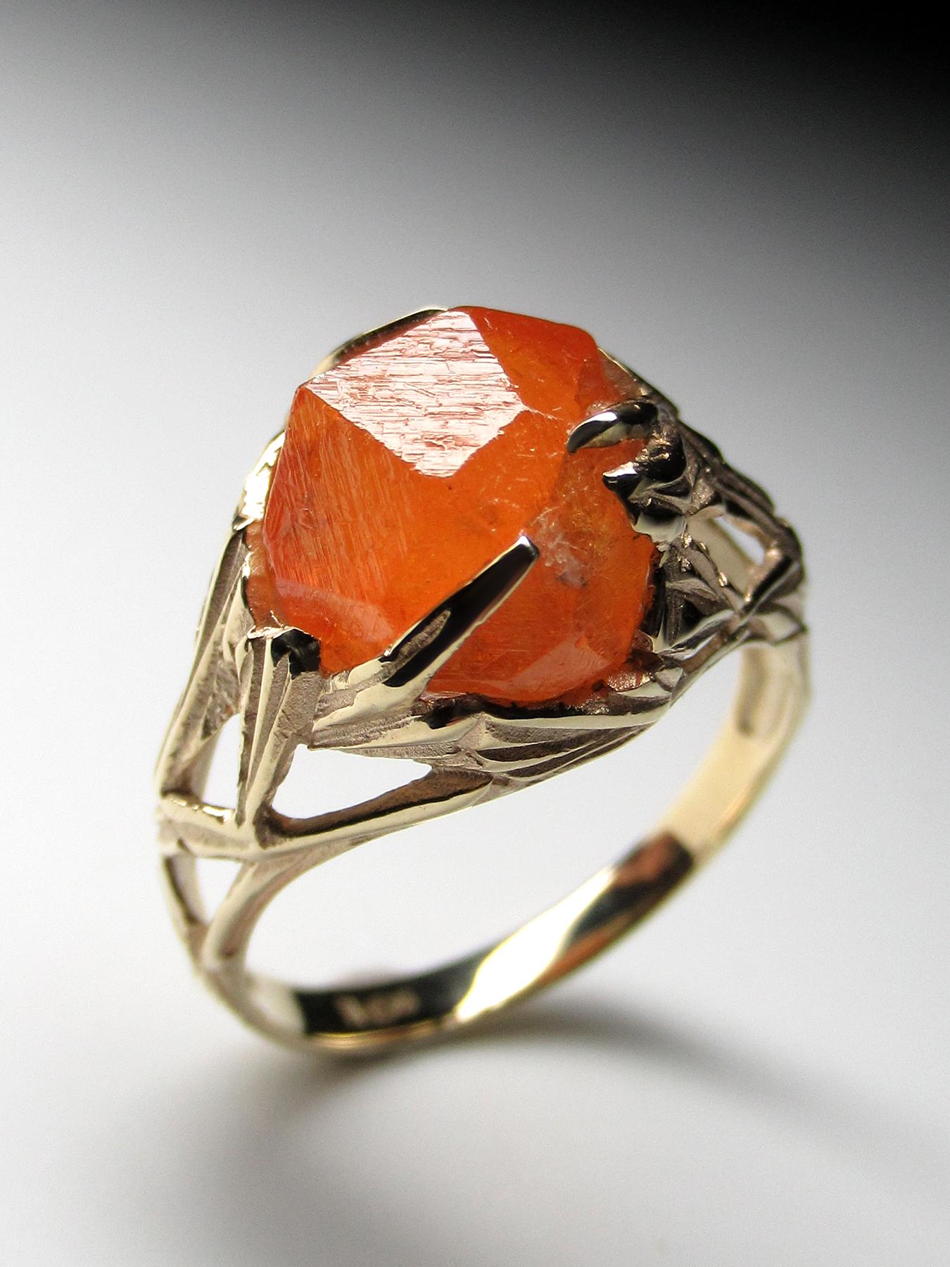 Garnet Ring Gold Raw Crystal Unisex Spessartine Engagement ring In New Condition For Sale In Berlin, DE