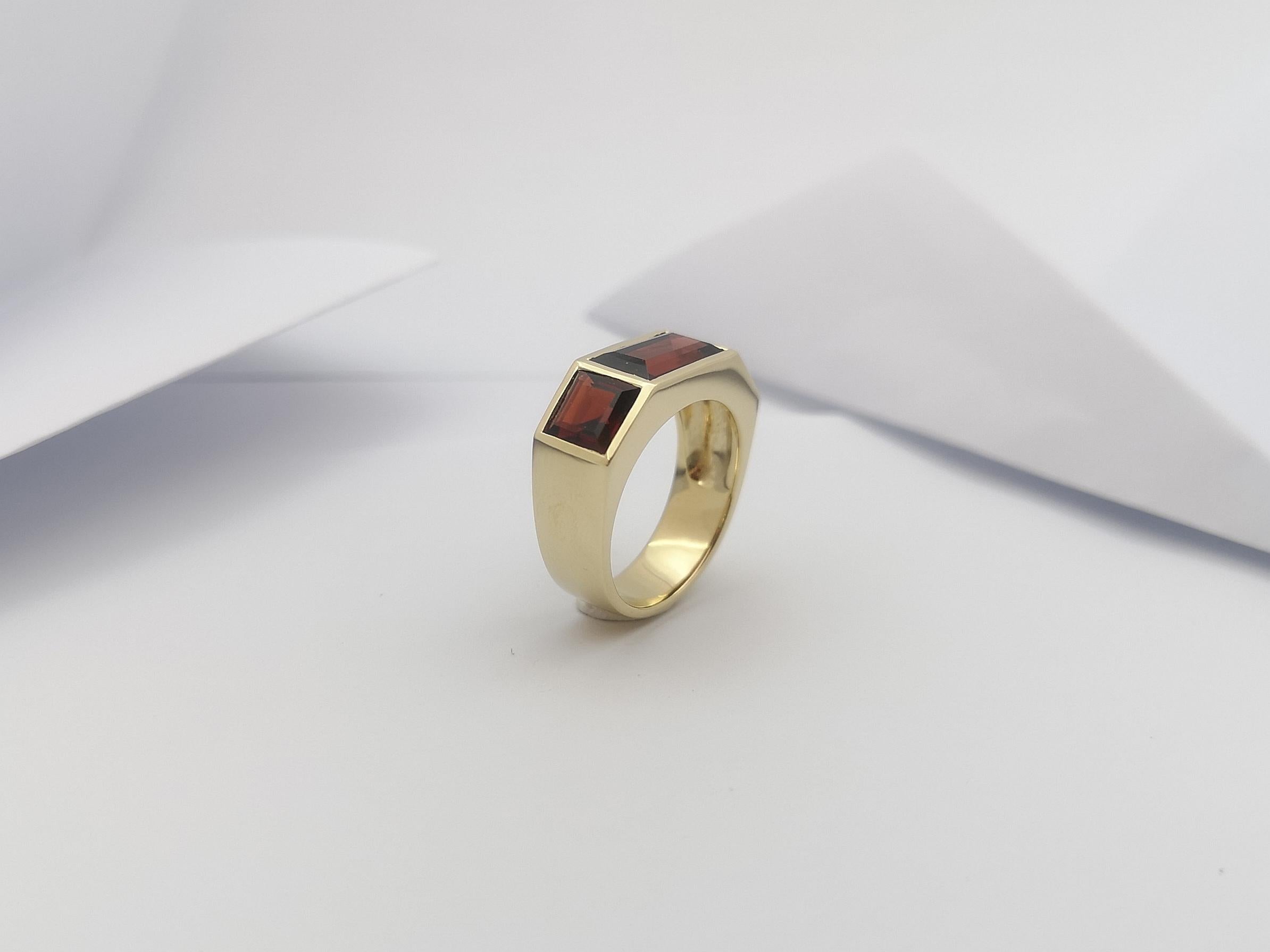 Garnet Ring Set in 18 Karat Gold Settings For Sale 8