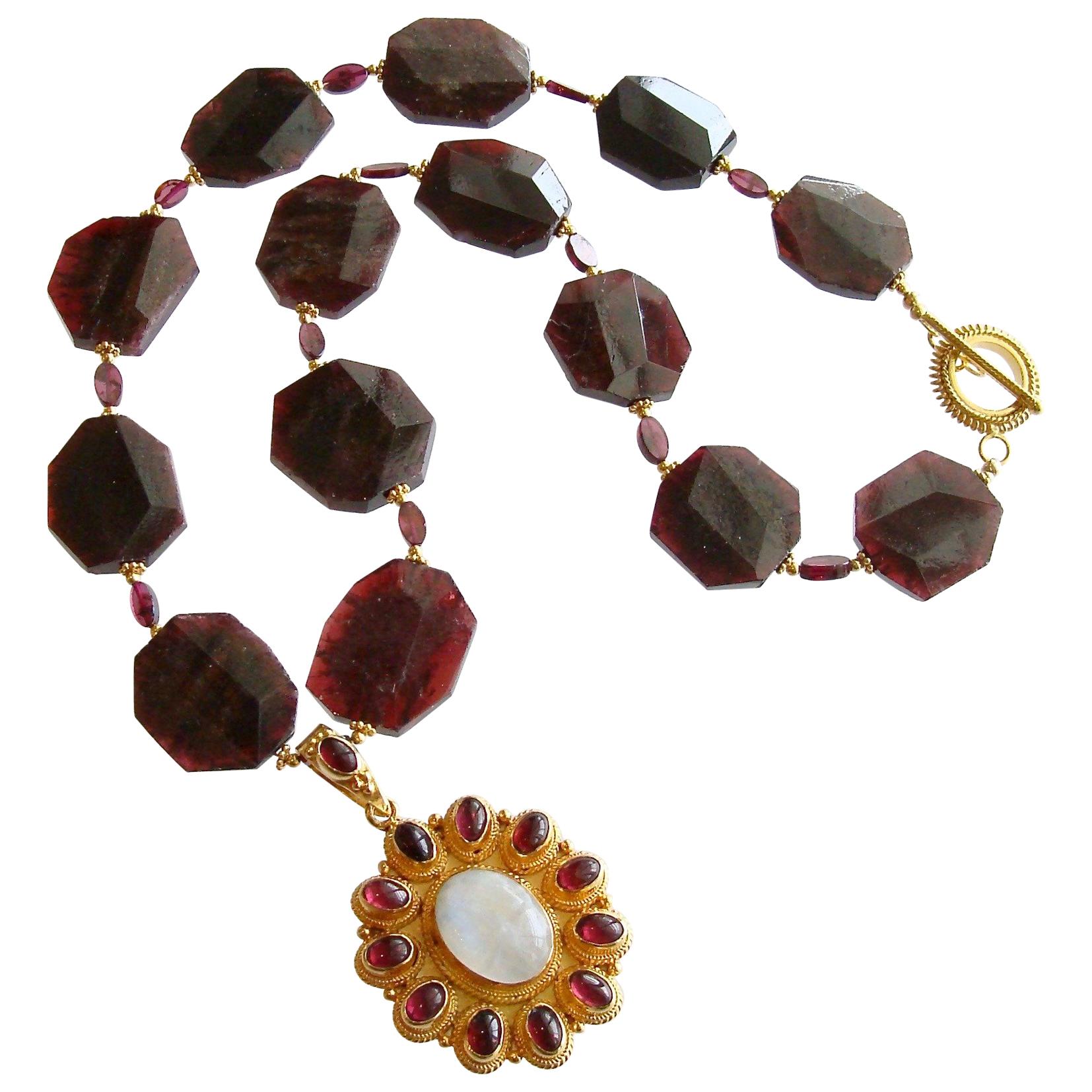 Garnet Slices with Byzantine Garnet Moonstone Pendant Necklace - Constantia Neck