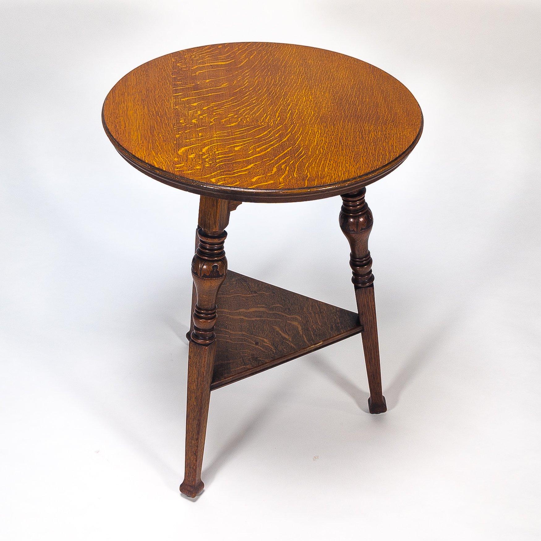 Garnet & Sons of Warrington. Aesthetic Movement Oak Side or Cricket Table For Sale 4