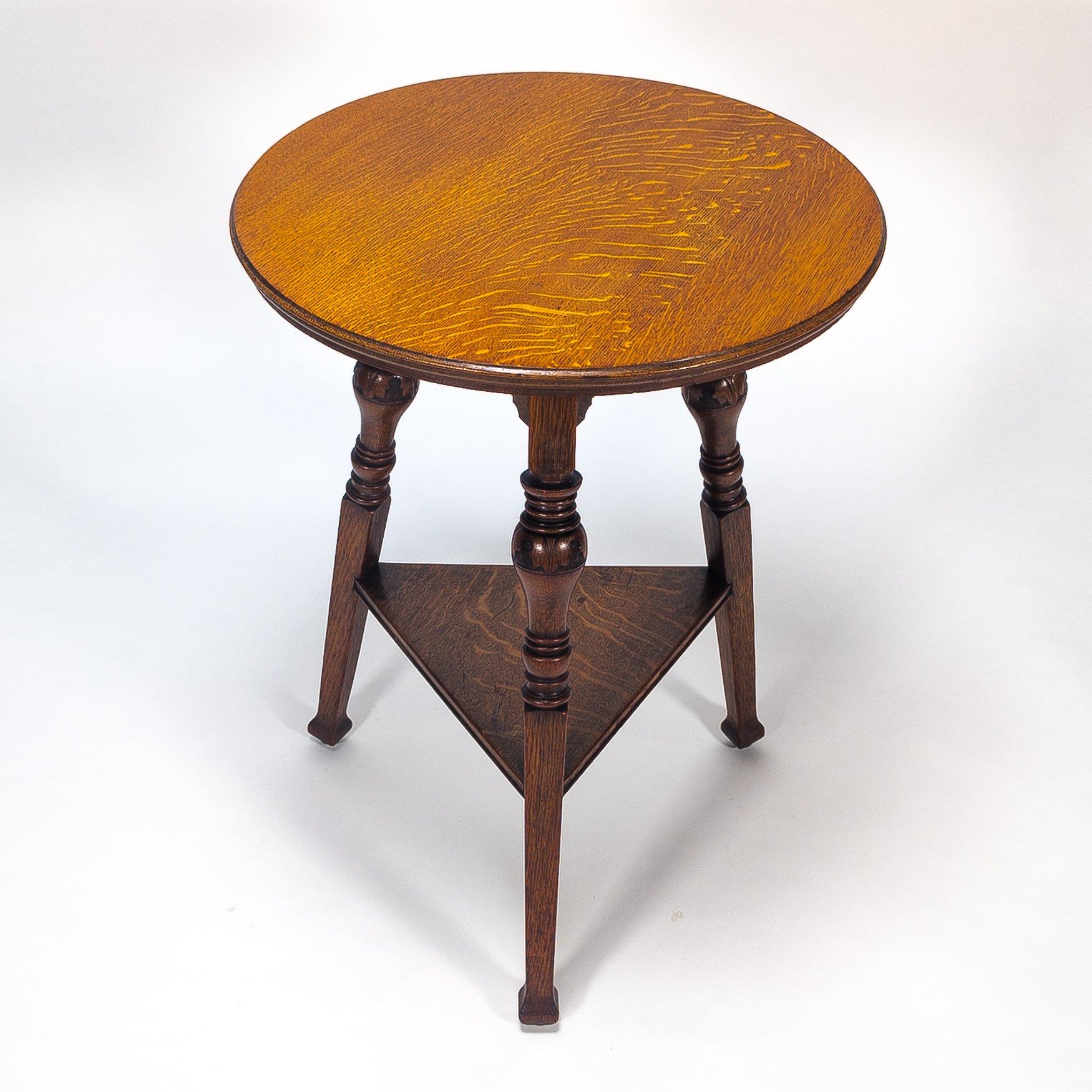 Garnet & Sons of Warrington. Aesthetic Movement Oak Side or Cricket Table For Sale 6