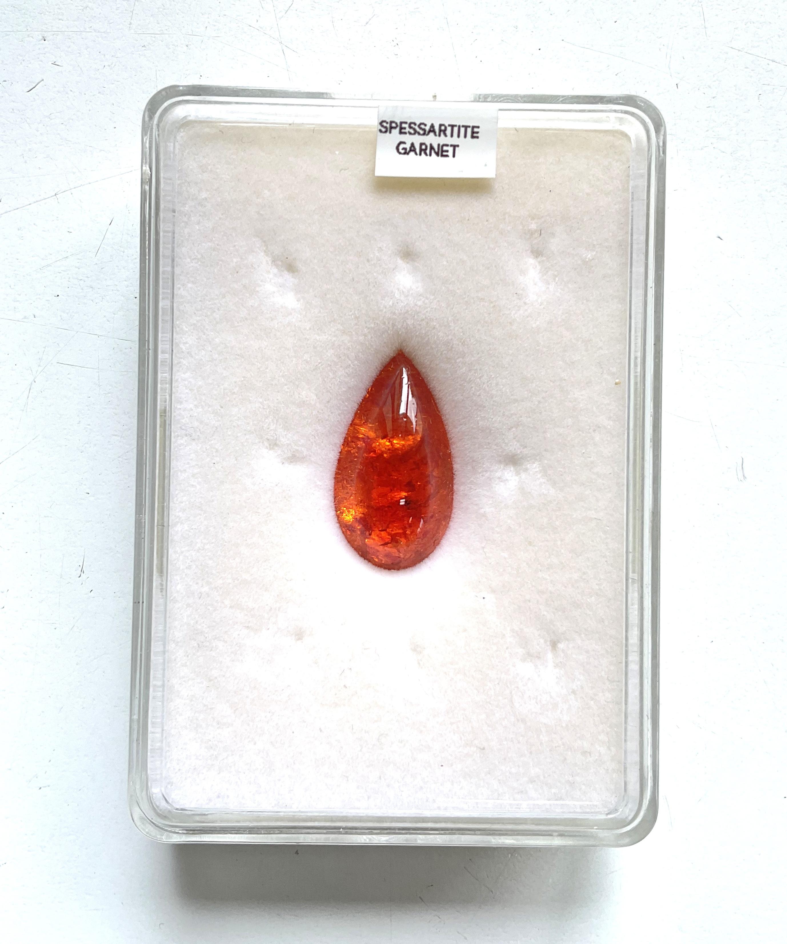 Garnet Spessartine 33.95 Carats Pear 1 Pieces For Fine Jewelry Natural Gemstone

Weight: 33.95 Carats
Size: 24x15x10 MM
Pieces: 1
Shape: Pear Cut 
