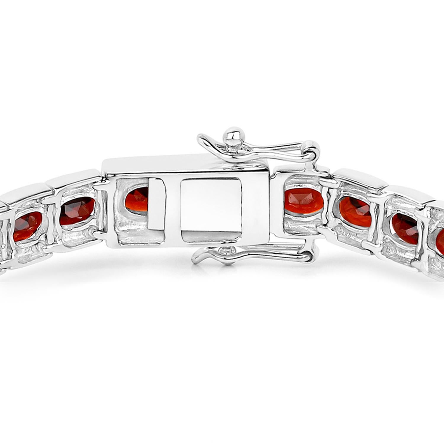 Taille ovale Bracelet tennis en argent sterling 14.7 carats en vente