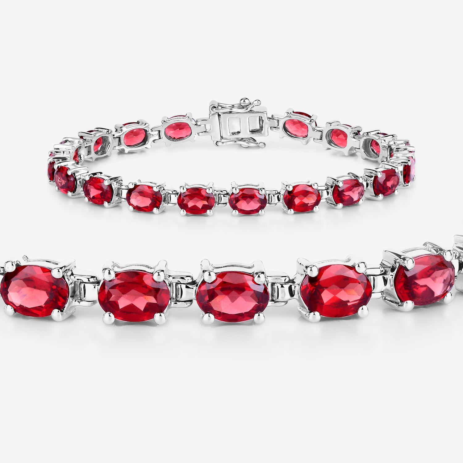 Contemporary Garnet Tennis Bracelet 15.2 Carats Sterling Silver For Sale