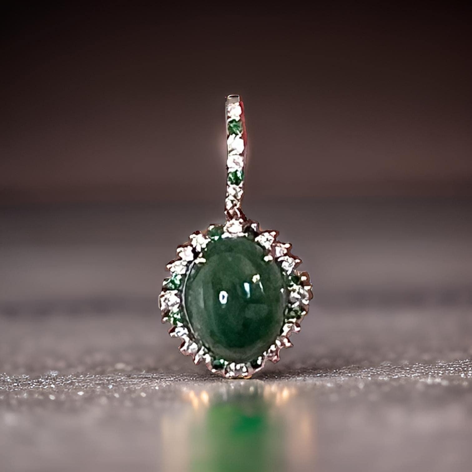 Orecchini da donna con granato idrogrossulare, tsavorite e diamanti in oro bianco 14k 22,44 TCW certificati $6,950 311038

Questo è un gioiello unico, personalizzato e affascinante!

Niente dice 