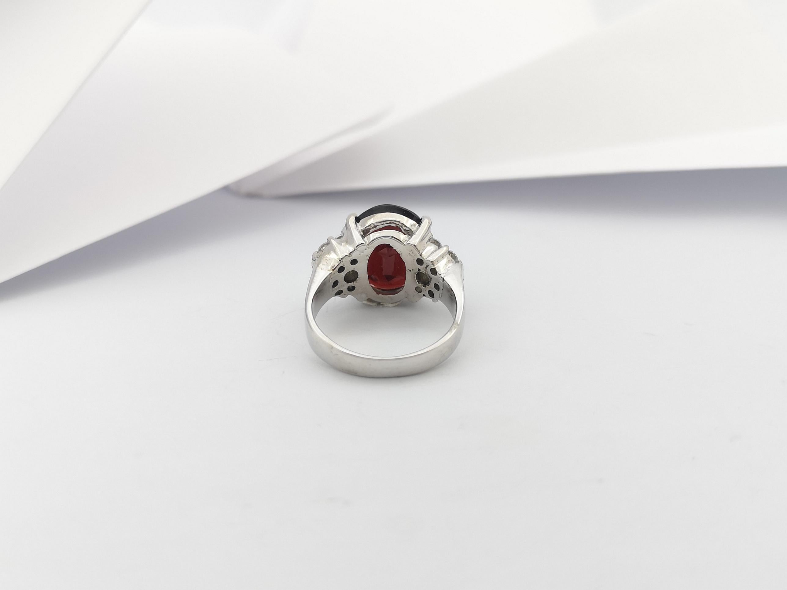 Garnet with Cubic Zirconia Ring set in Silver Settings For Sale 2