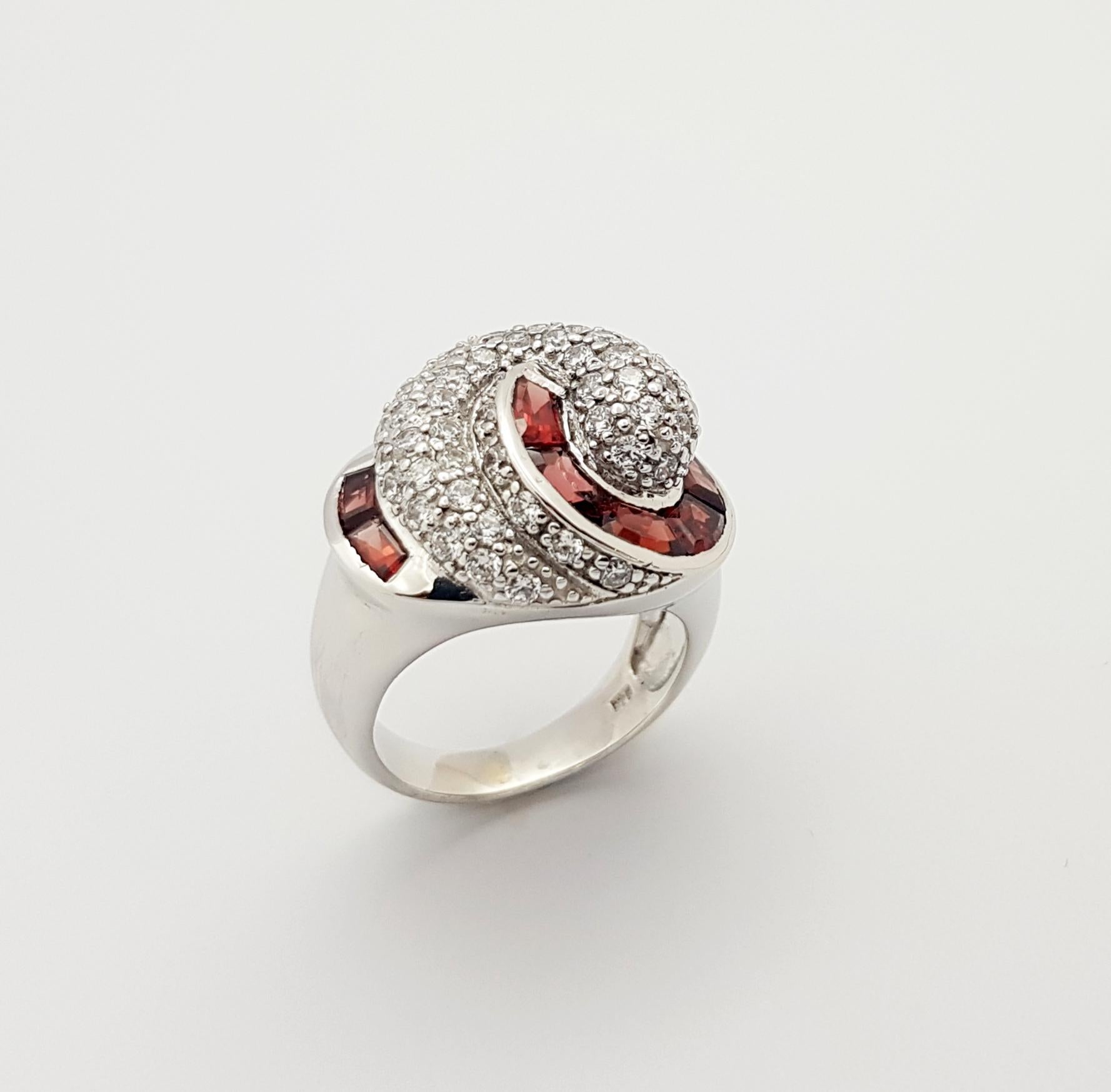 Garnet with Cubic Zirconia Ring set in Silver Settings For Sale 7