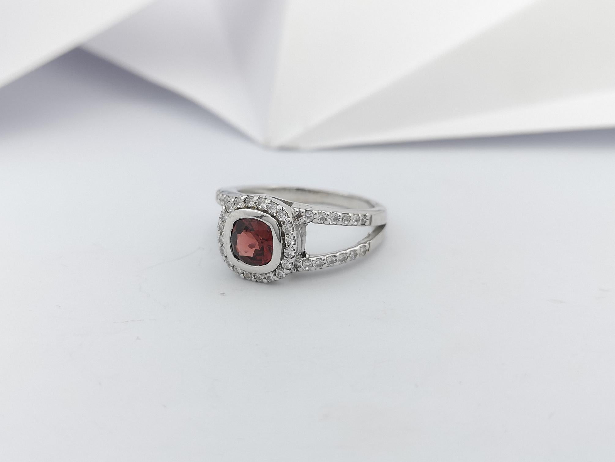 Garnet with Cubic Zirconia Ring set in Silver Settings For Sale 3