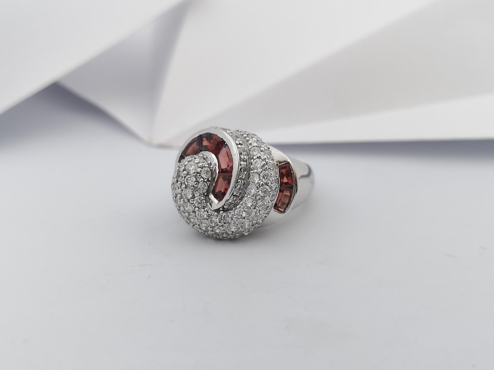 Garnet with Cubic Zirconia Ring set in Silver Settings For Sale 1