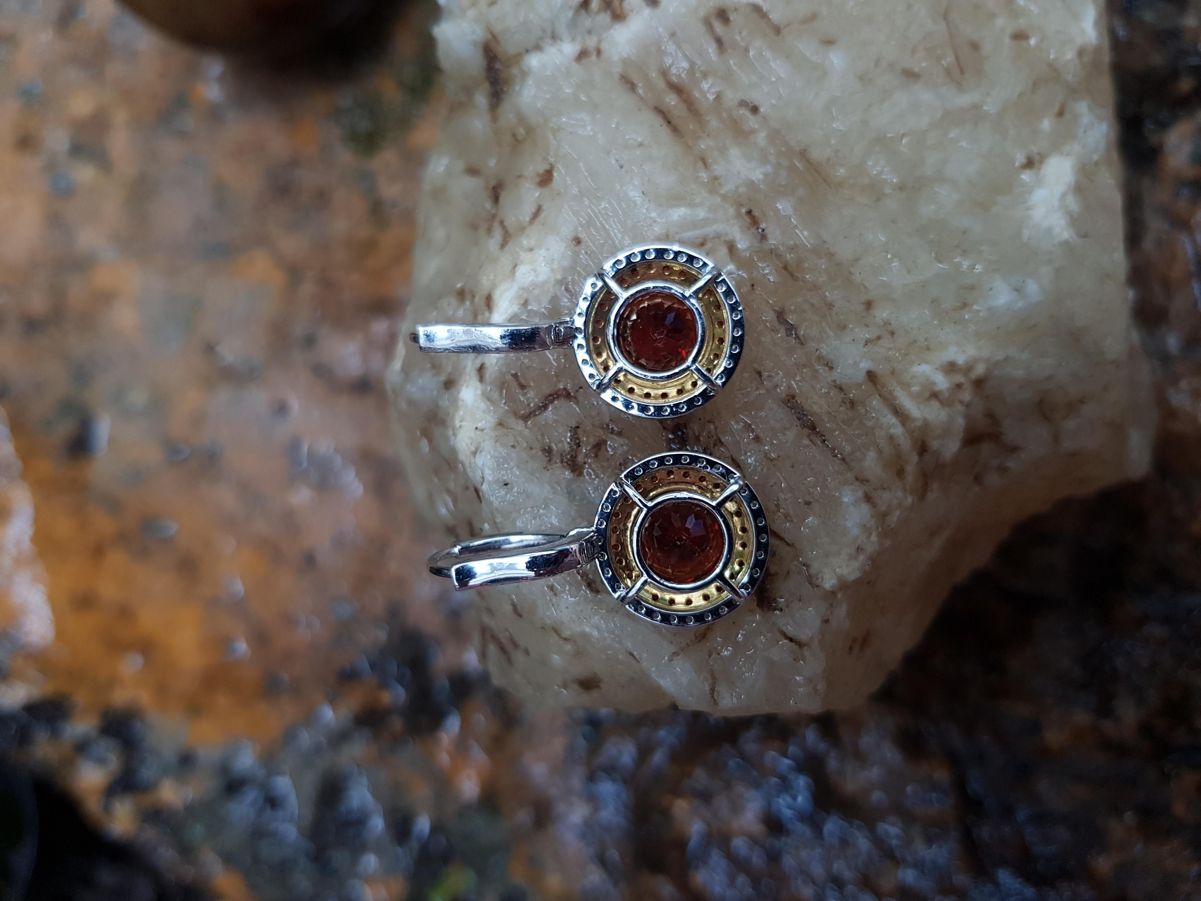 Garnet with Orange Sapphire and Diamond Earrings Set in 18 Karat In New Condition For Sale In Bangkok, TH