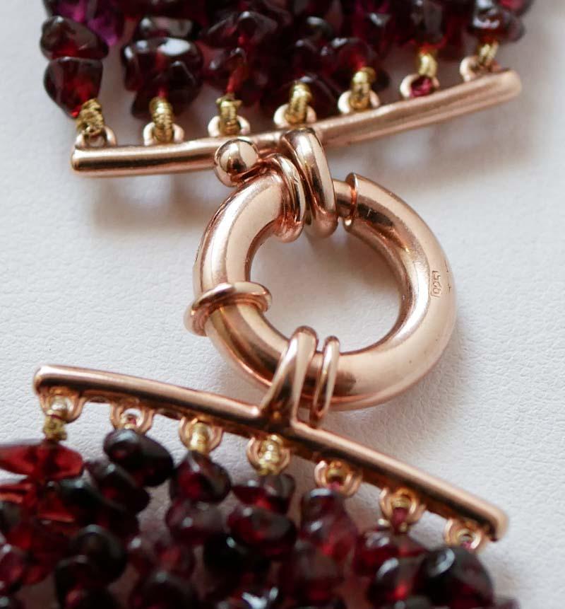 Taglio misto Granati, collana a più fili in vendita