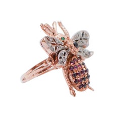 Boucles d'oreilles « Fly » en grenats, tsavorite, diamants, or rose et argent.