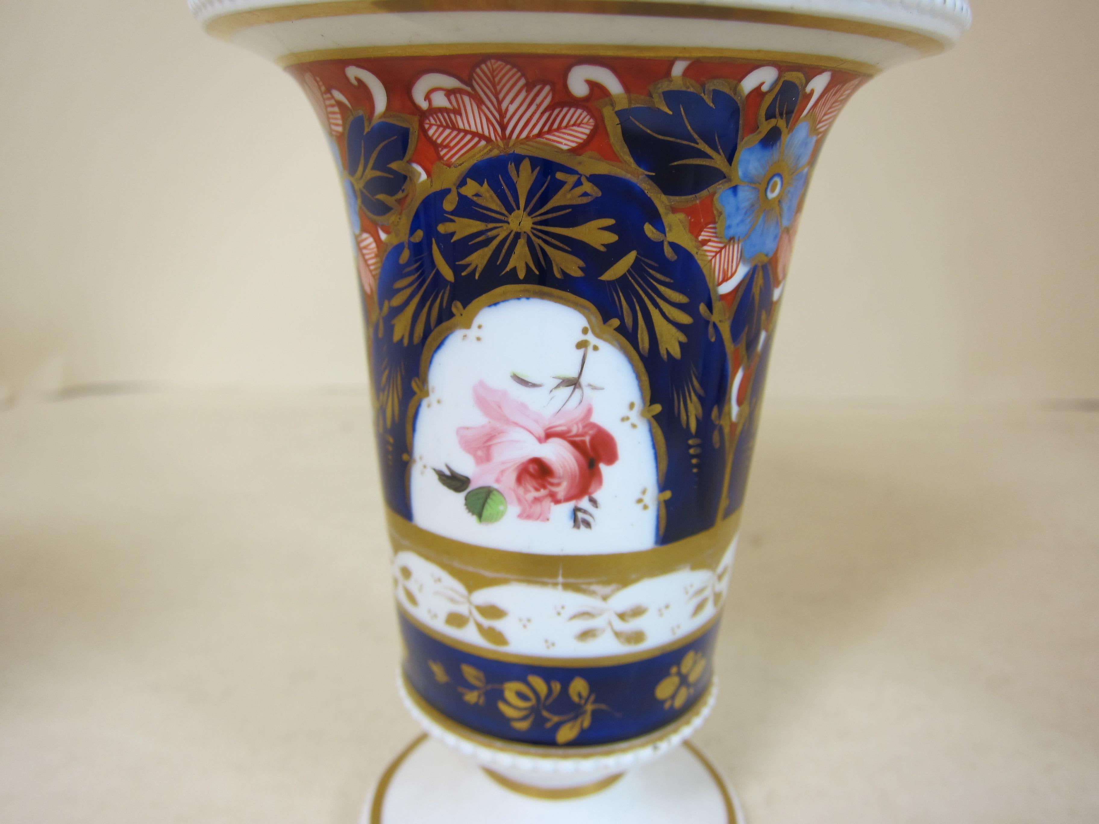 English Garniture of 3 Spode Porcelain Vases Decorated with Blue Ground and Roses For Sale