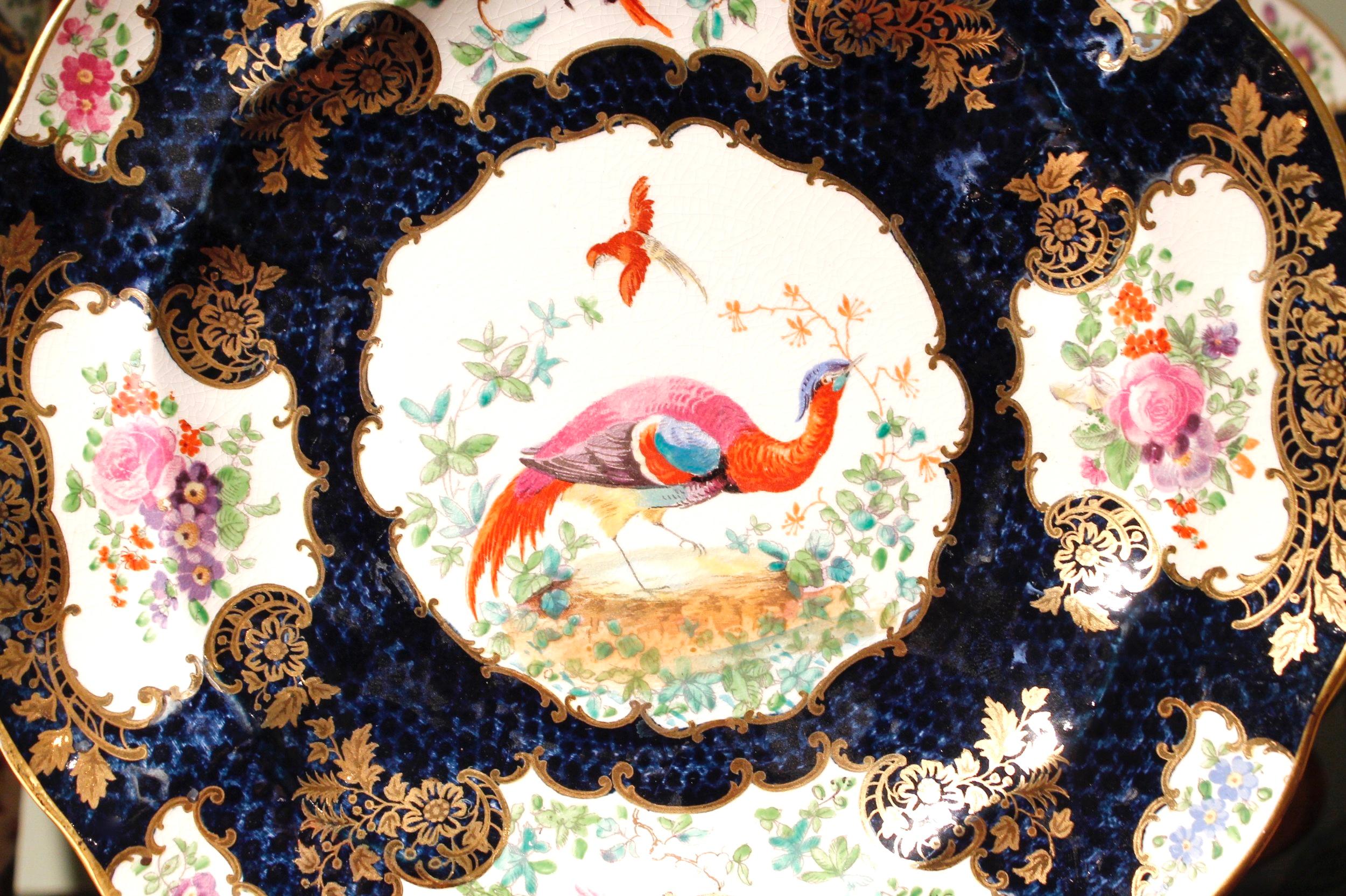 Garniture Of English “Chelsea Bird’ Pattern Porcelain- Seven Pieces For Sale 5